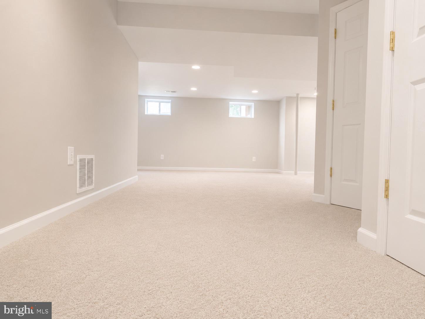 EDWARDS LANDING - Residential