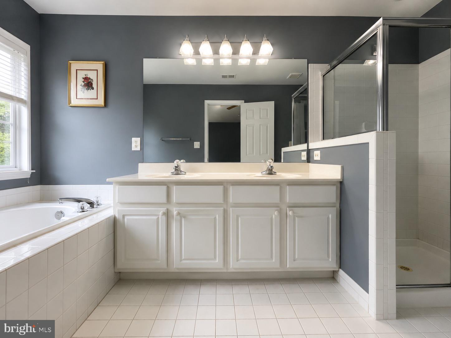 EDWARDS LANDING - Residential