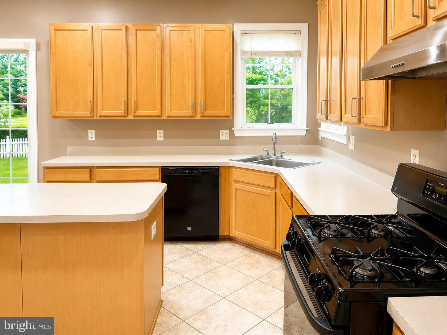 EDWARDS LANDING - Residential