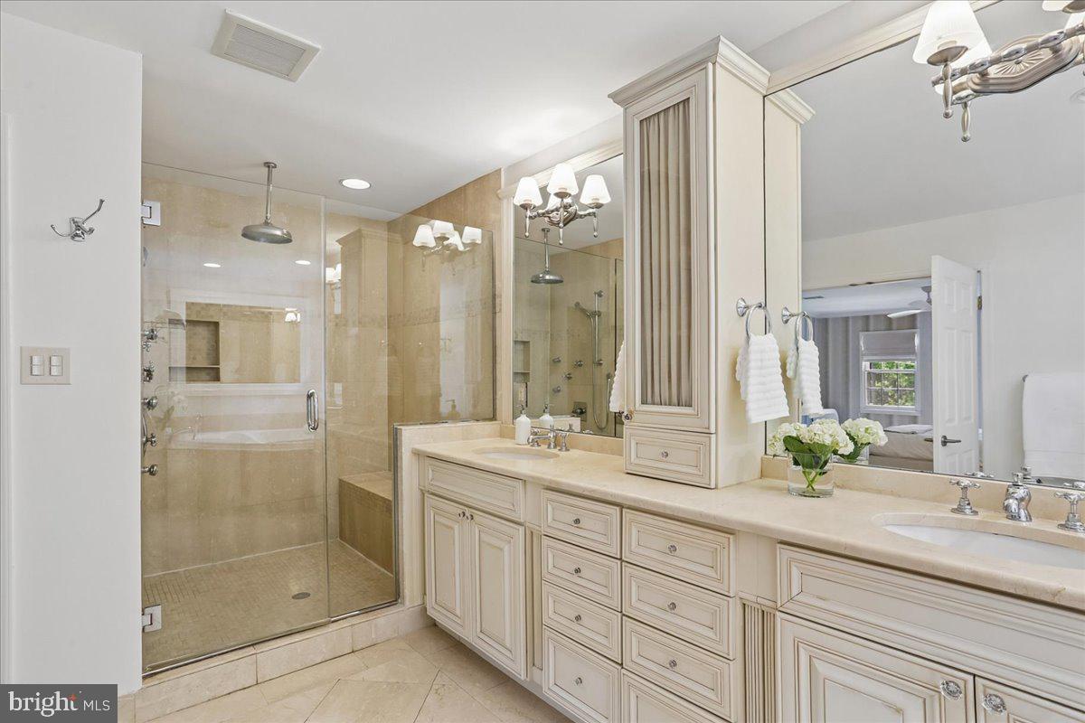 WILLOWBROOK - Residential