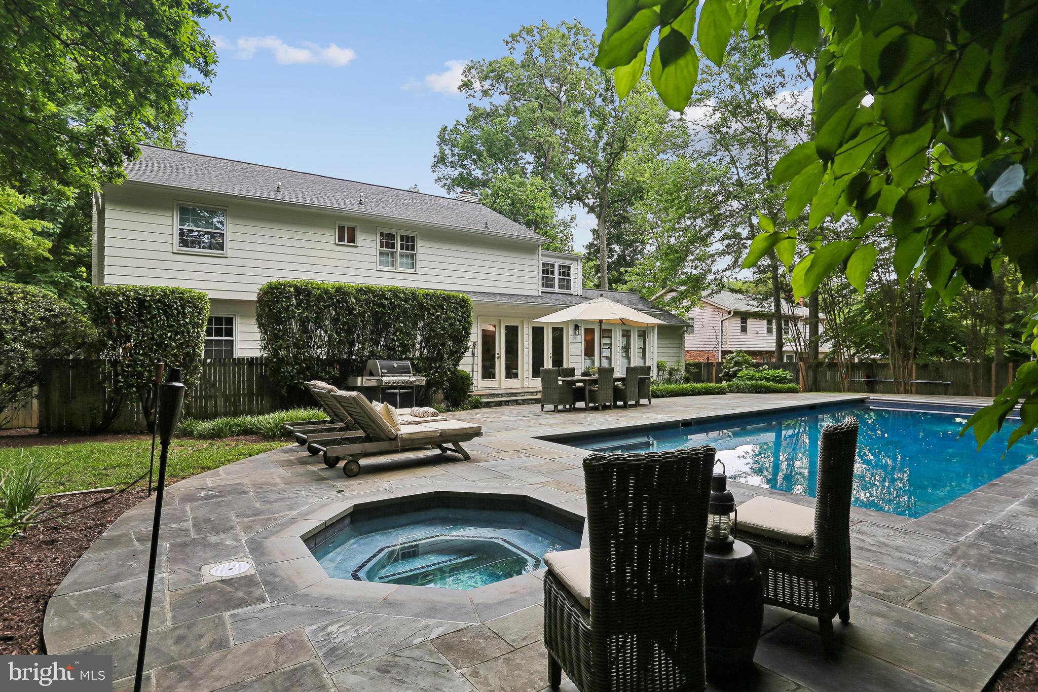 WILLOWBROOK - Residential