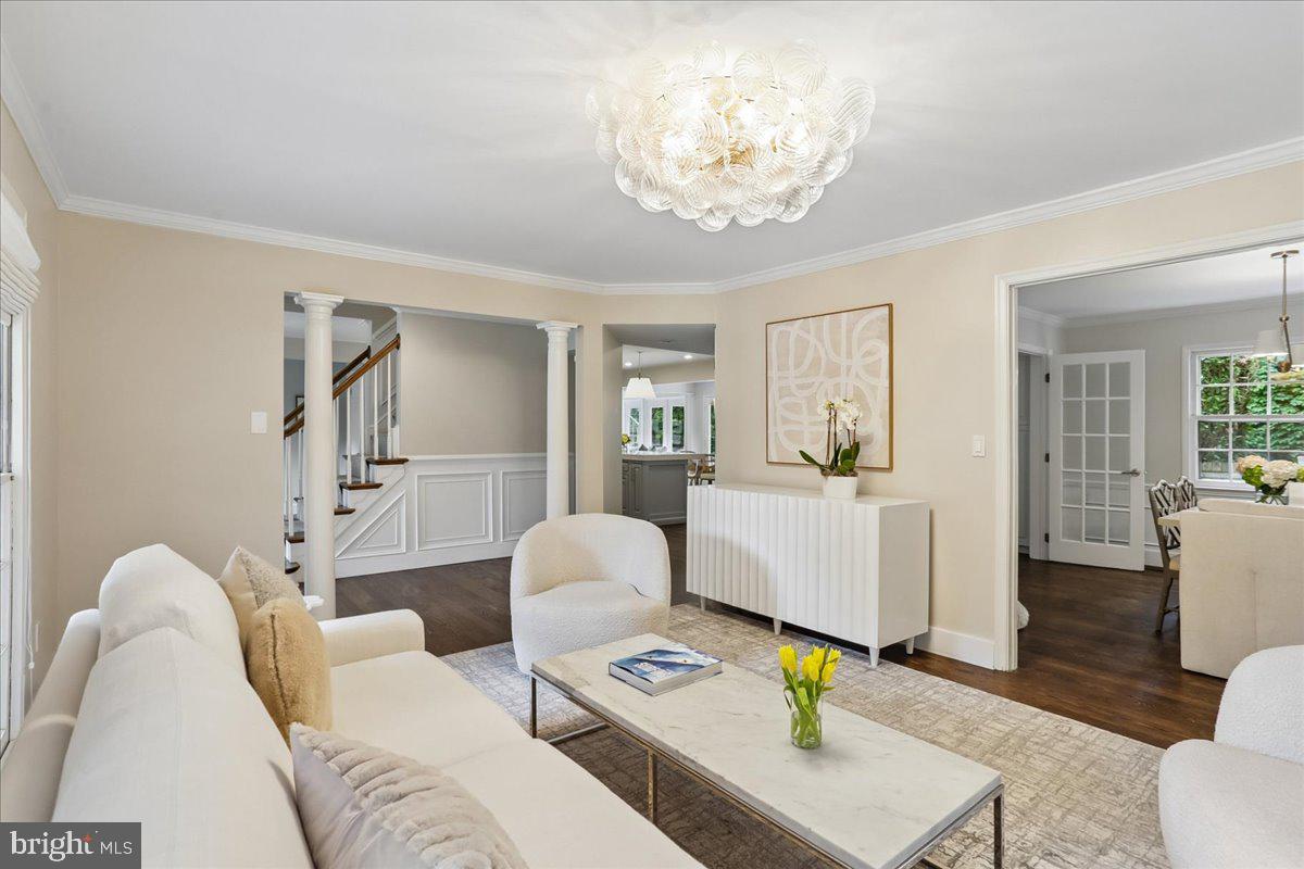 WILLOWBROOK - Residential