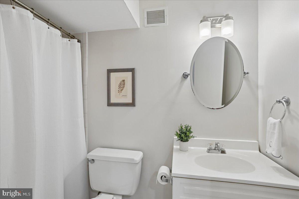 WILLOWBROOK - Residential