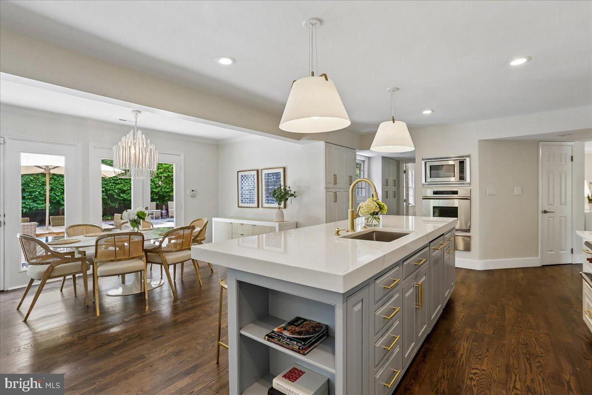 WILLOWBROOK - Residential