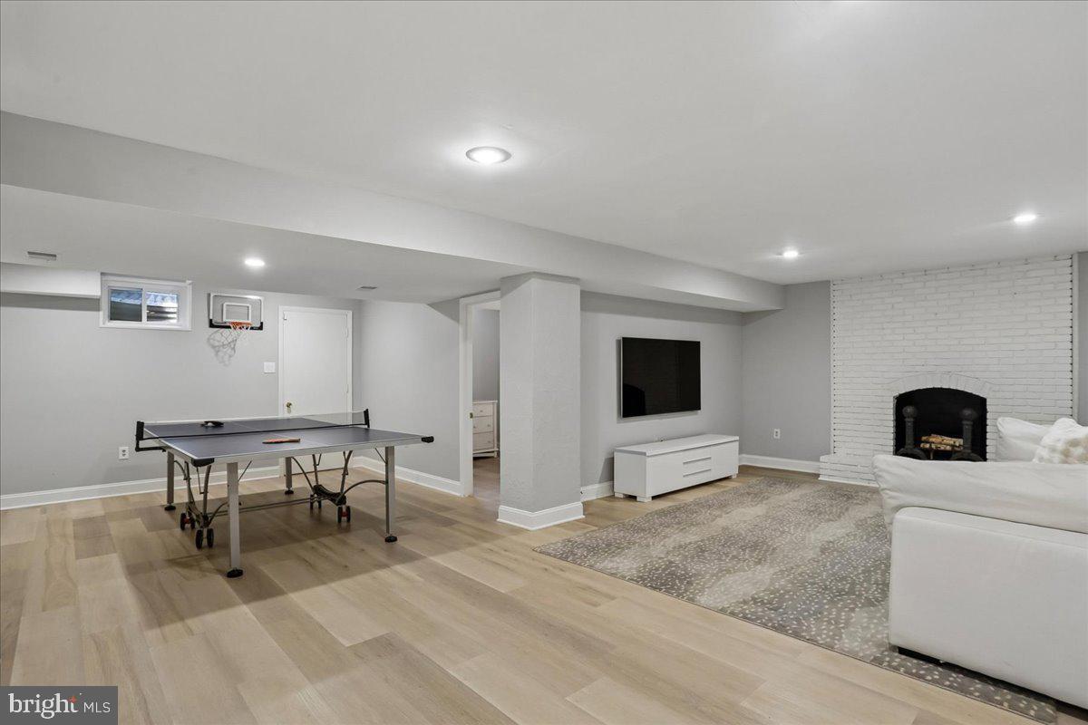 WILLOWBROOK - Residential