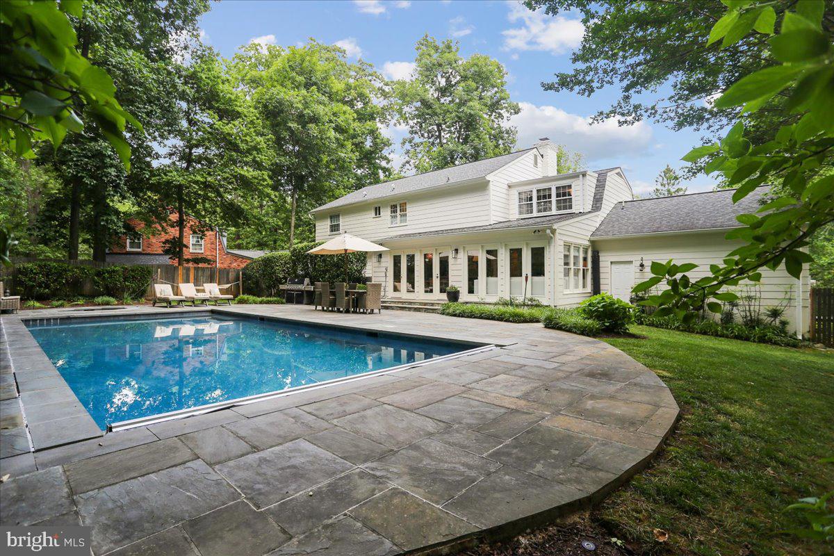 WILLOWBROOK - Residential