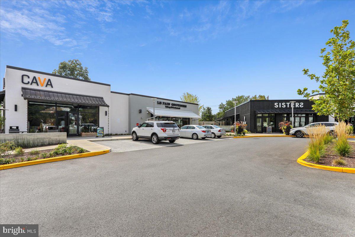 WILLOWBROOK - Residential