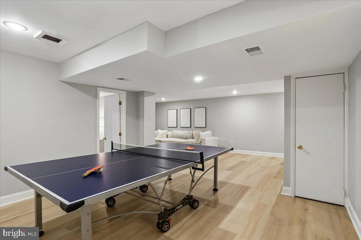 WILLOWBROOK - Residential