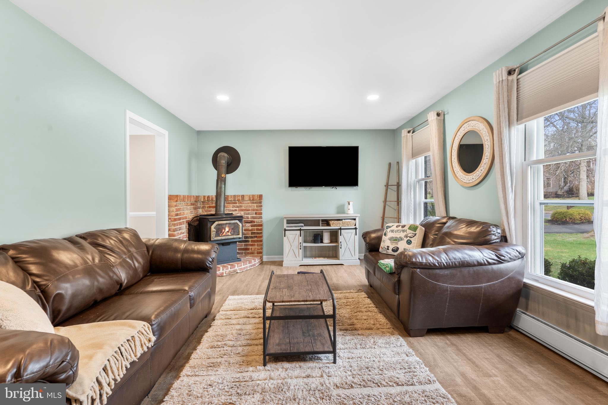 PLEASANT MDWS - Residential