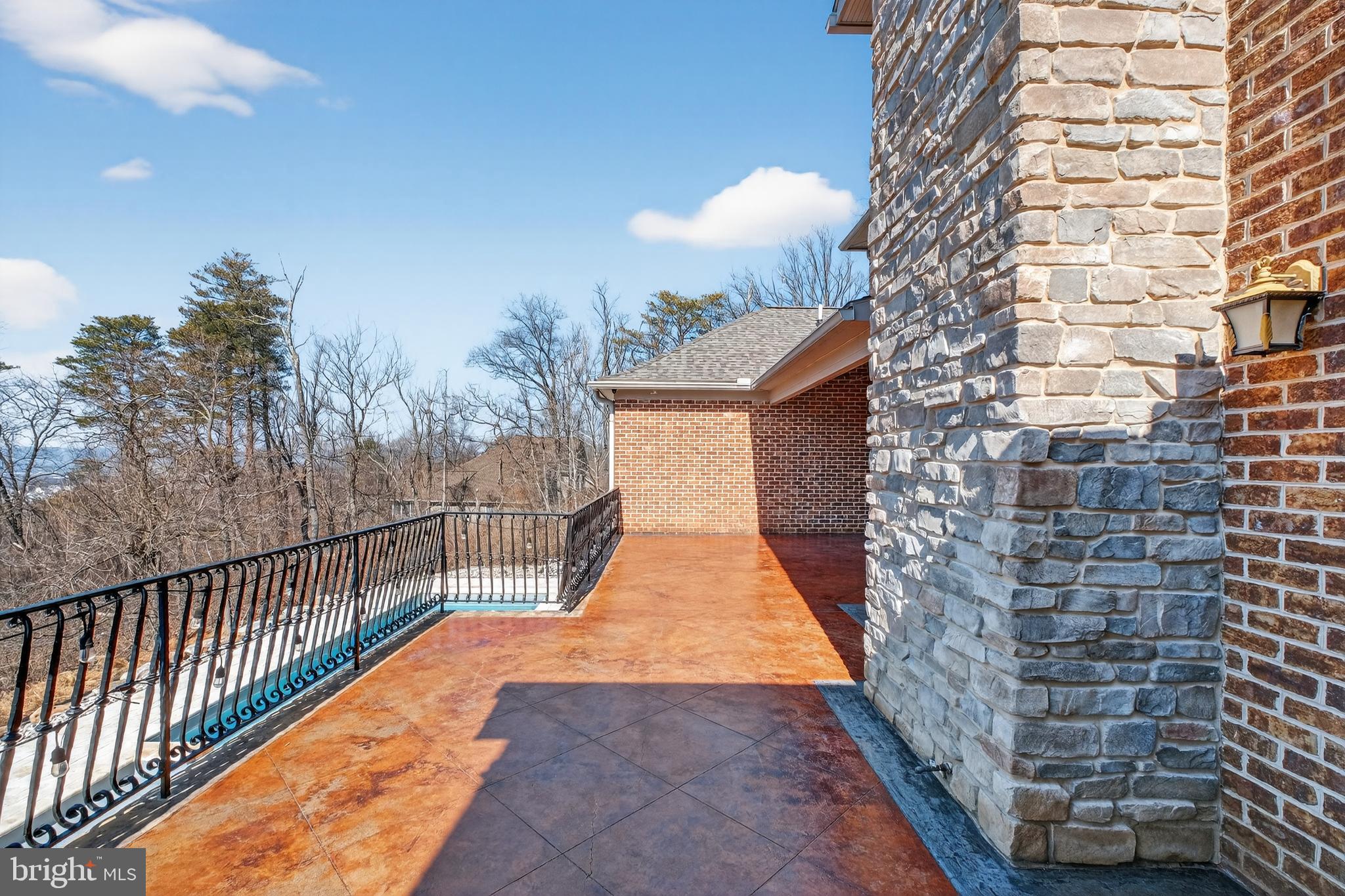 BRADDOCK HEIGHTS - Residential