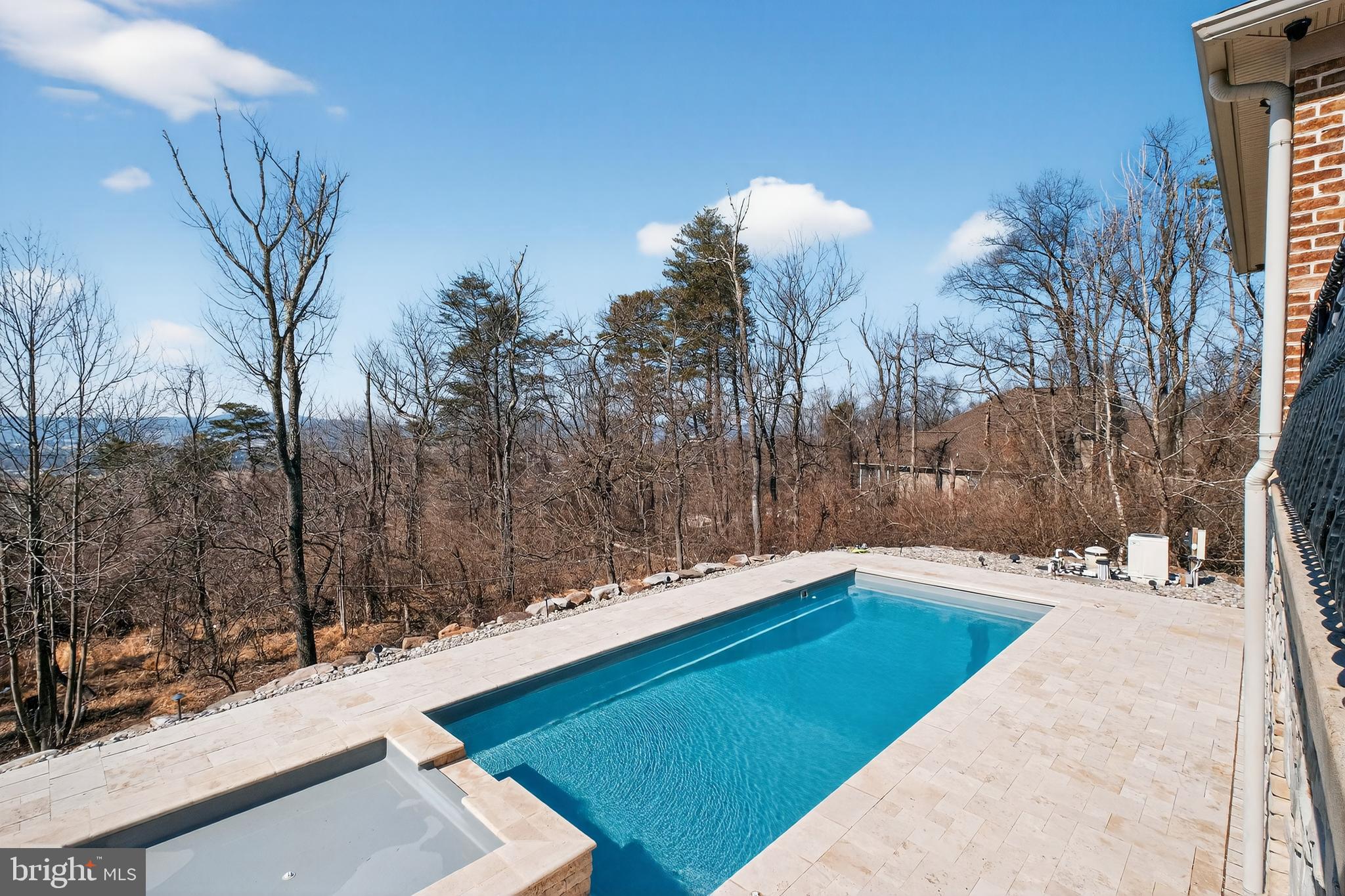 BRADDOCK HEIGHTS - Residential