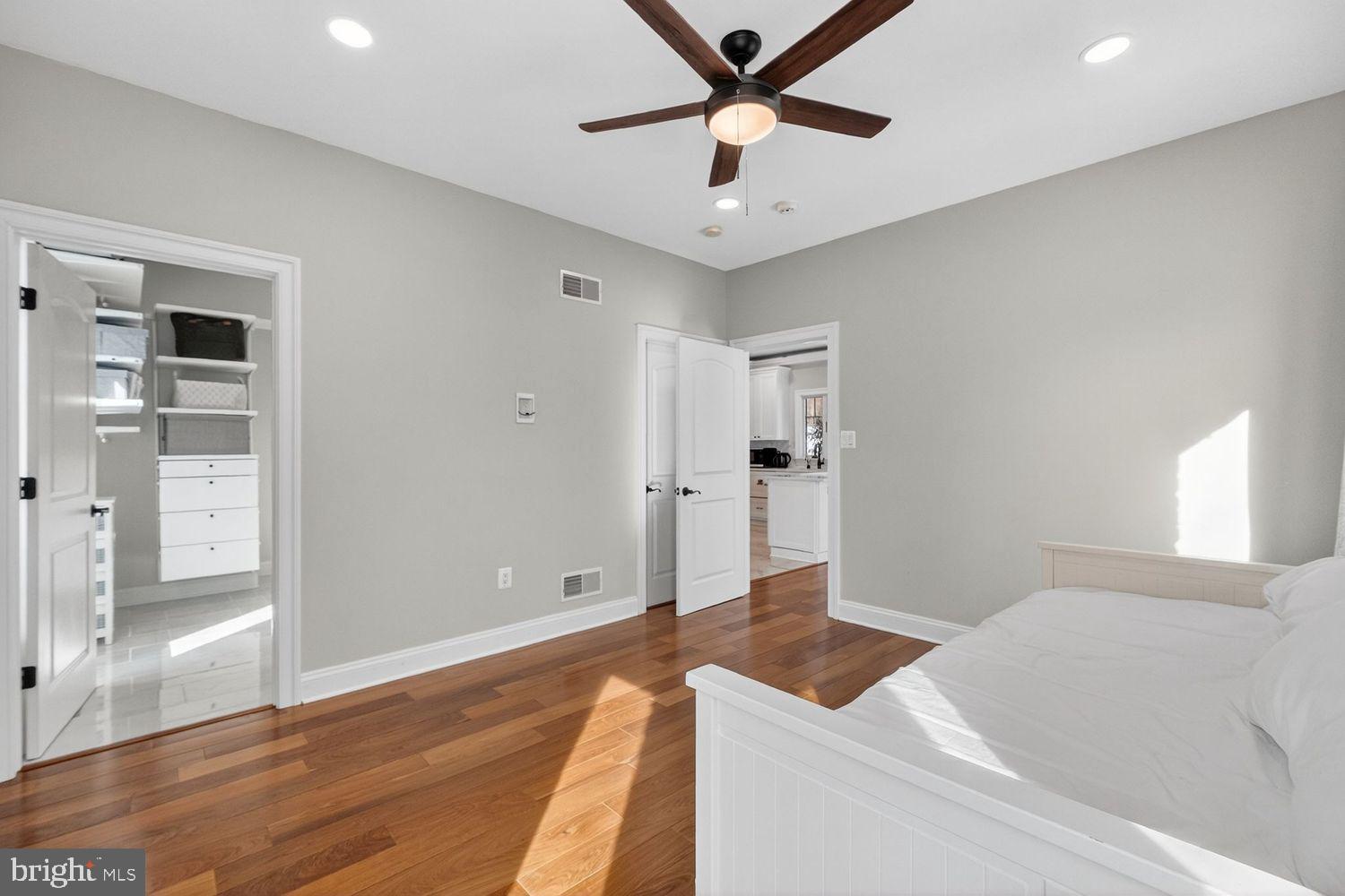 BRADDOCK HEIGHTS - Residential