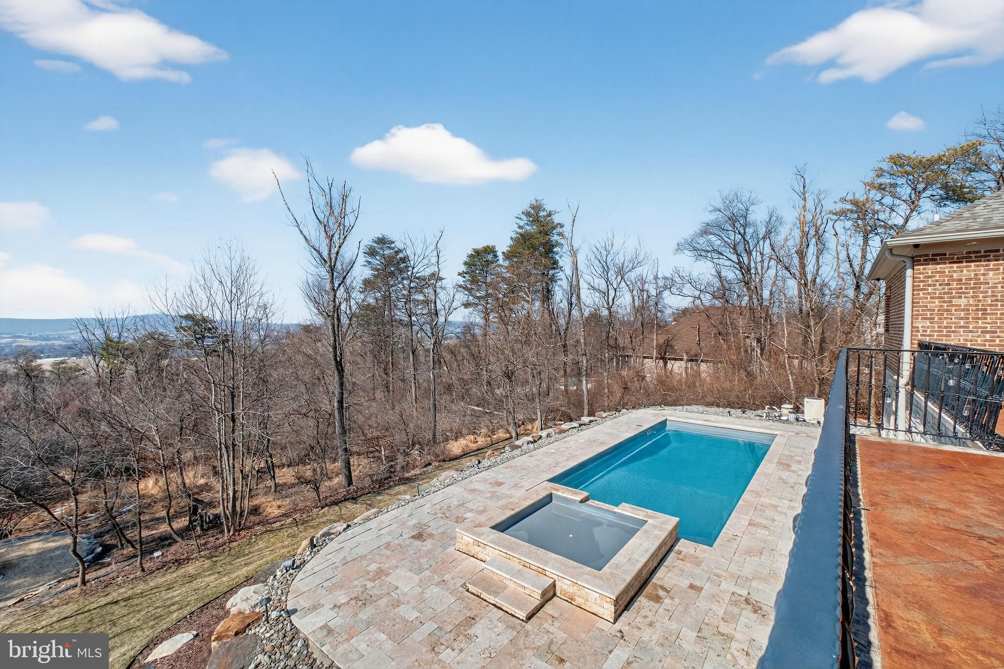 BRADDOCK HEIGHTS - Residential