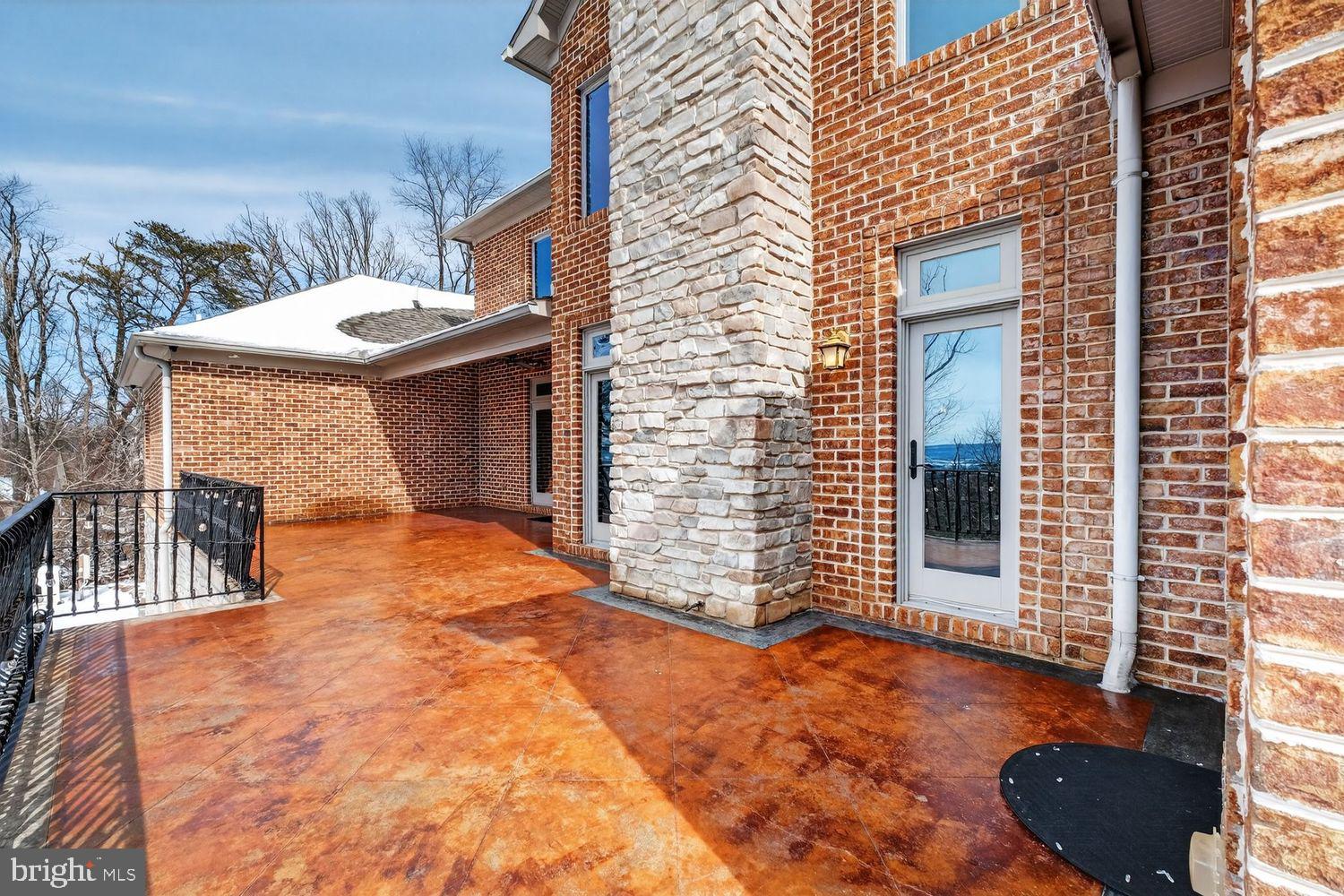 BRADDOCK HEIGHTS - Residential