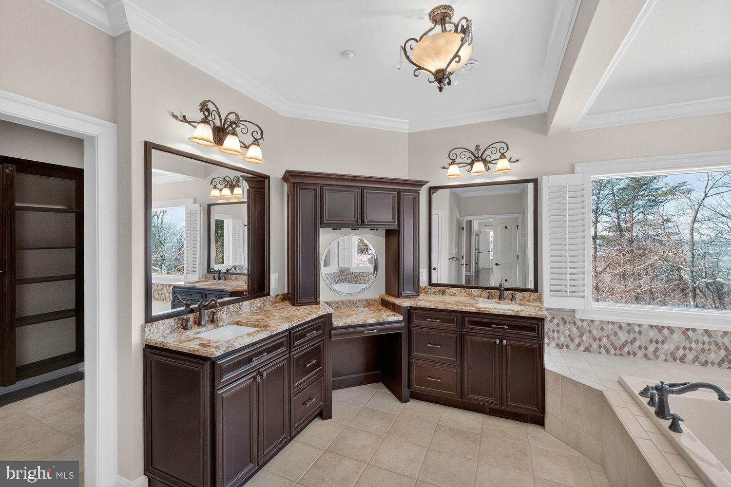 BRADDOCK HEIGHTS - Residential