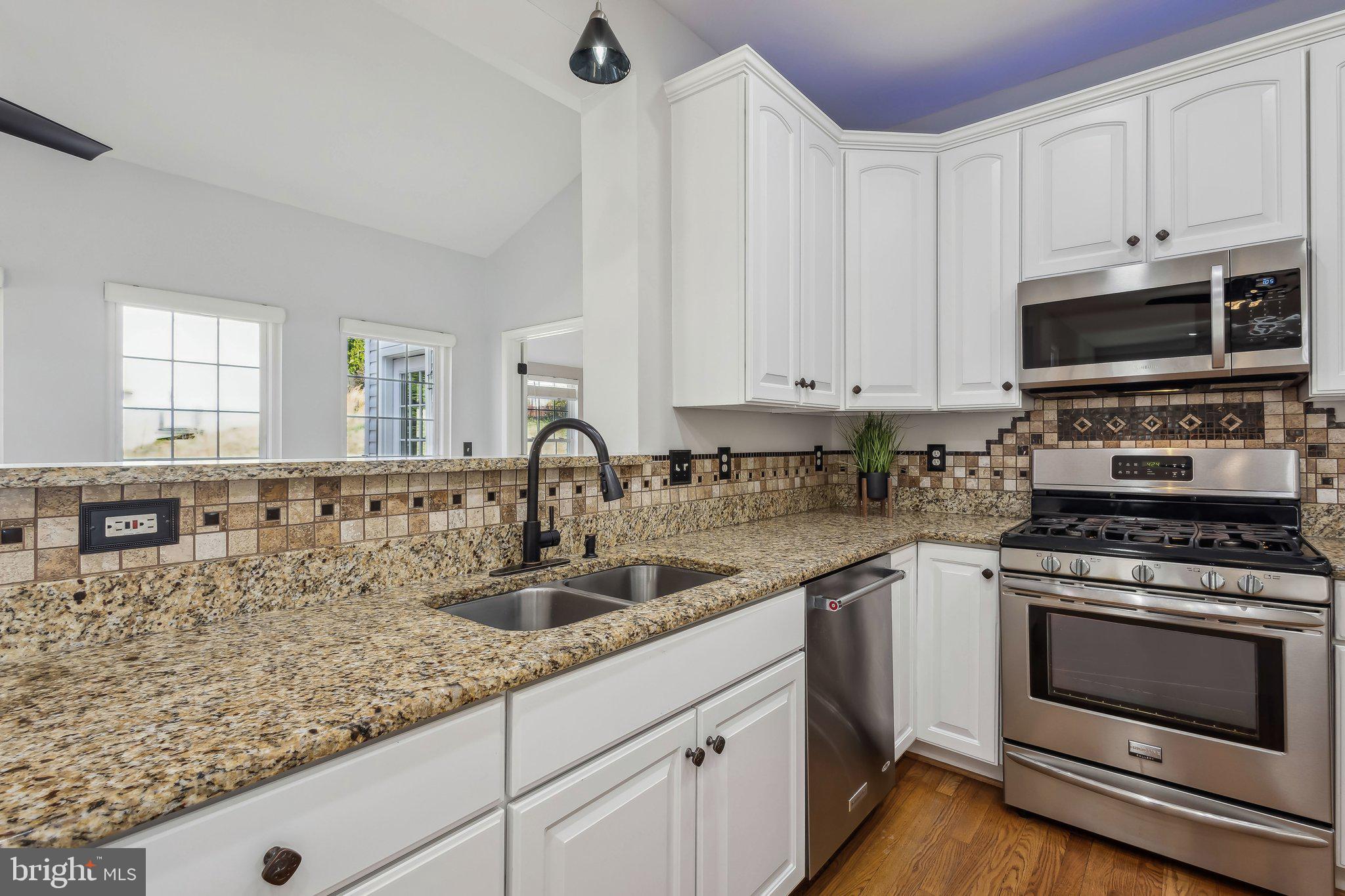 STAFFORD LAKES VILLAGE - Residential