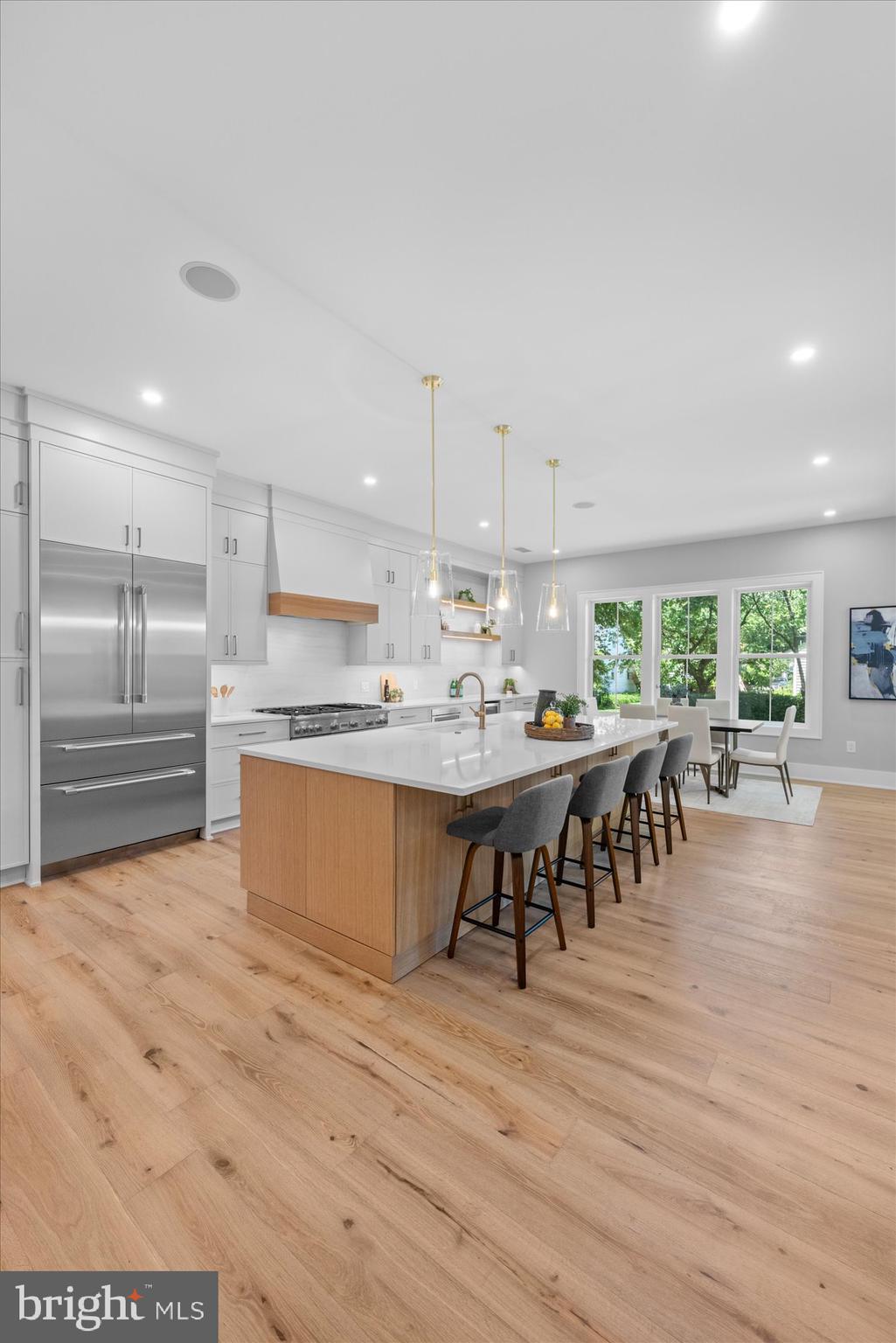 ADDISON HEIGHTS - Residential