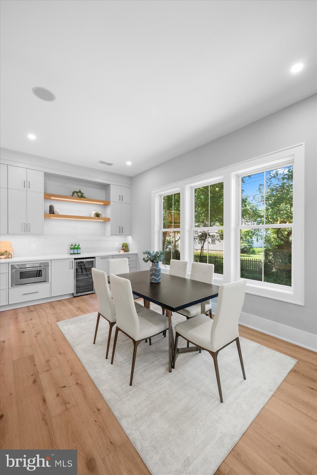 ADDISON HEIGHTS - Residential