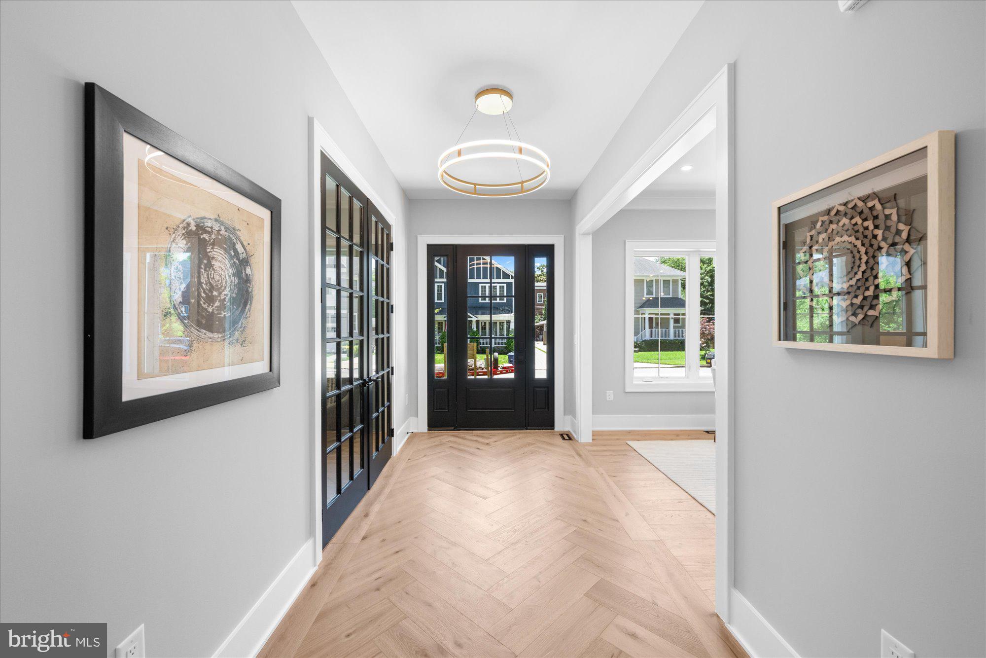 ADDISON HEIGHTS - Residential