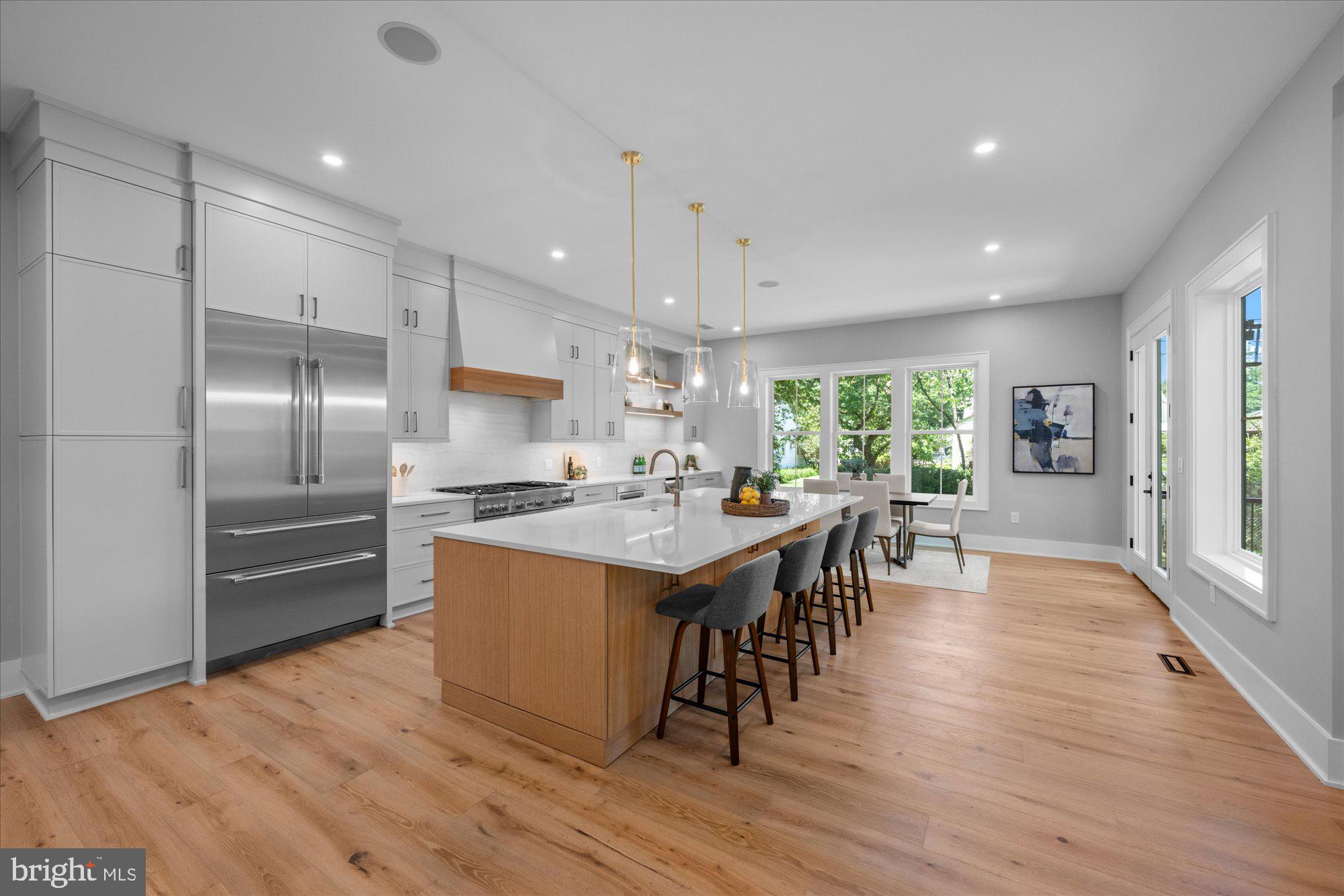 ADDISON HEIGHTS - Residential
