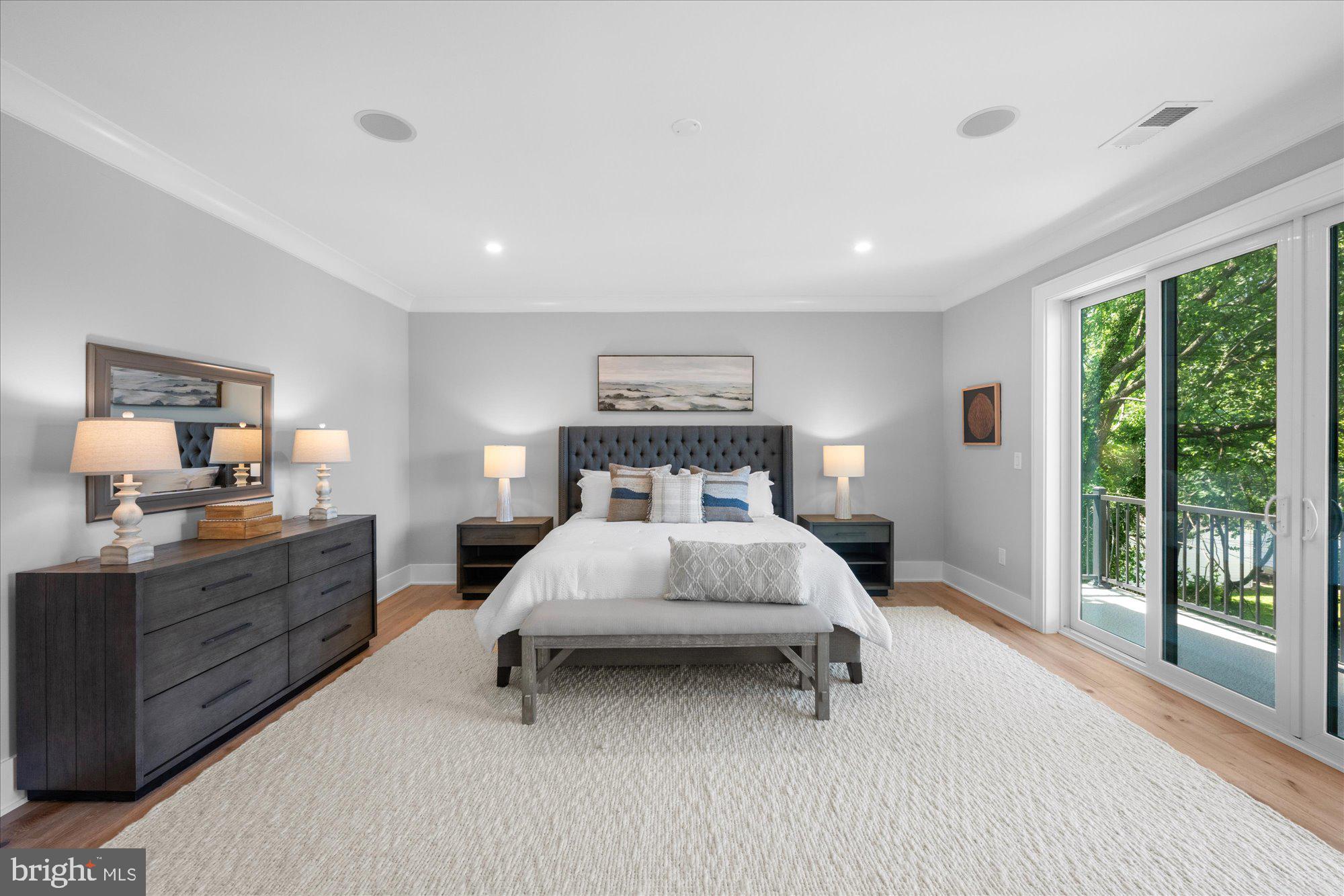 ADDISON HEIGHTS - Residential