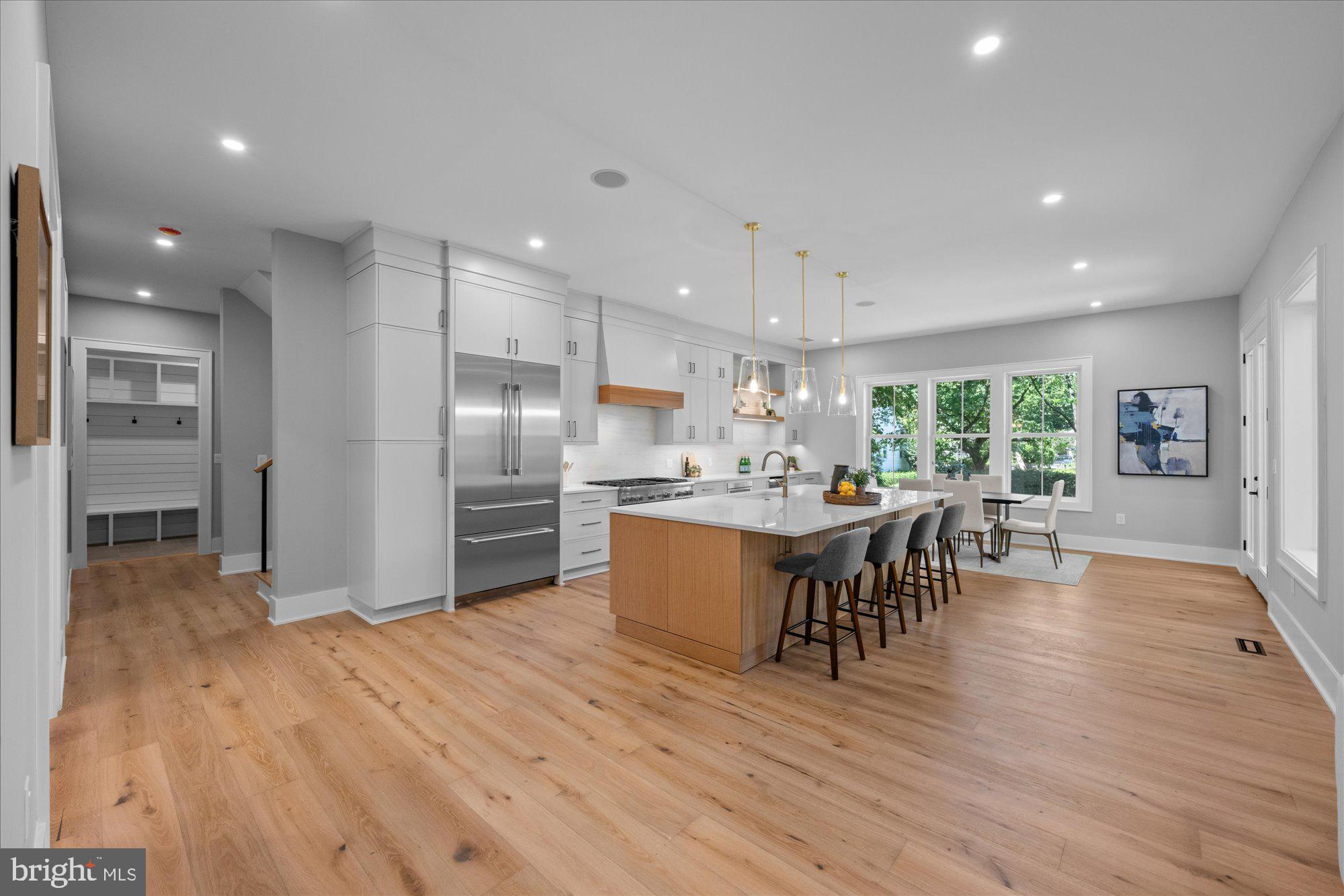 ADDISON HEIGHTS - Residential