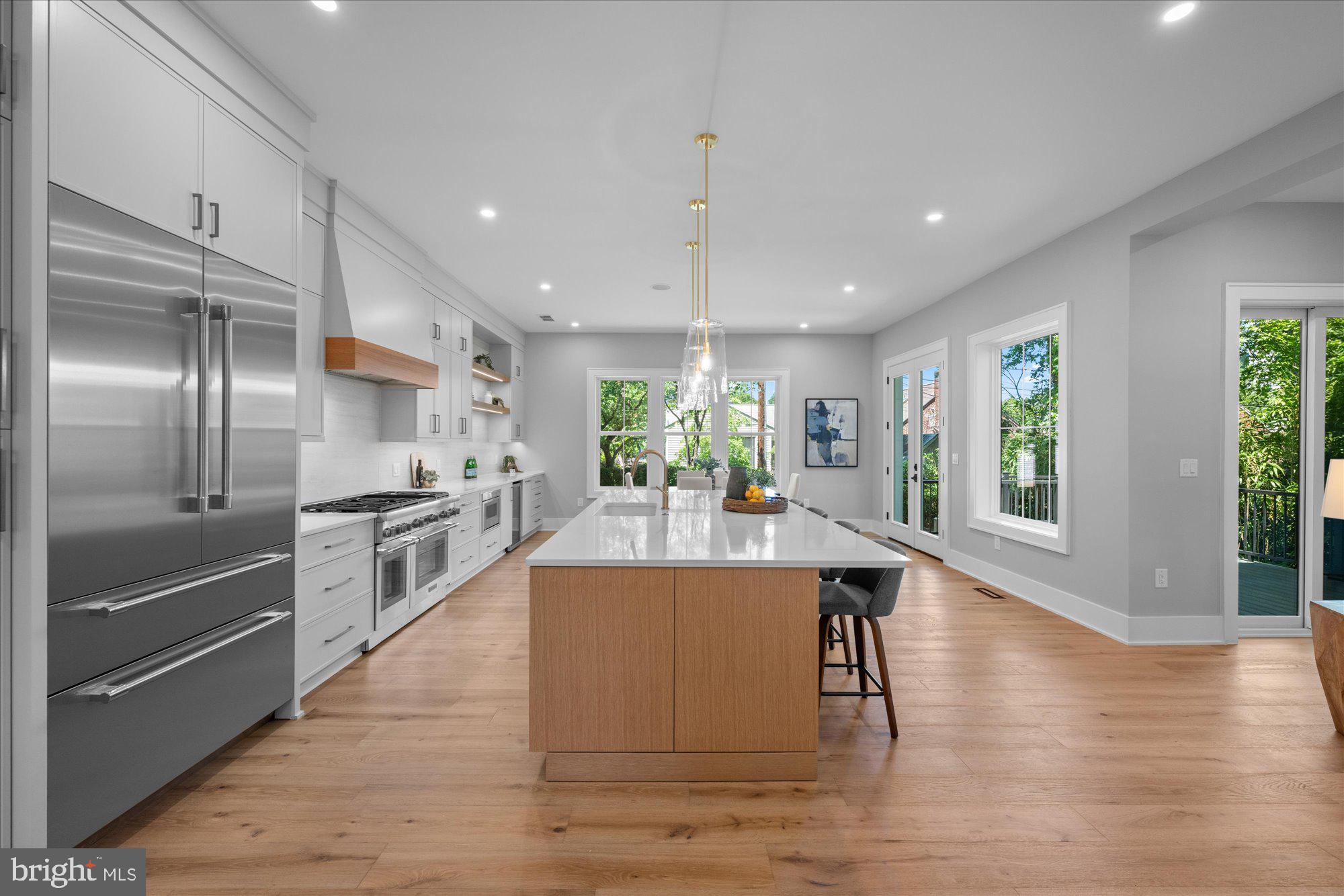 ADDISON HEIGHTS - Residential