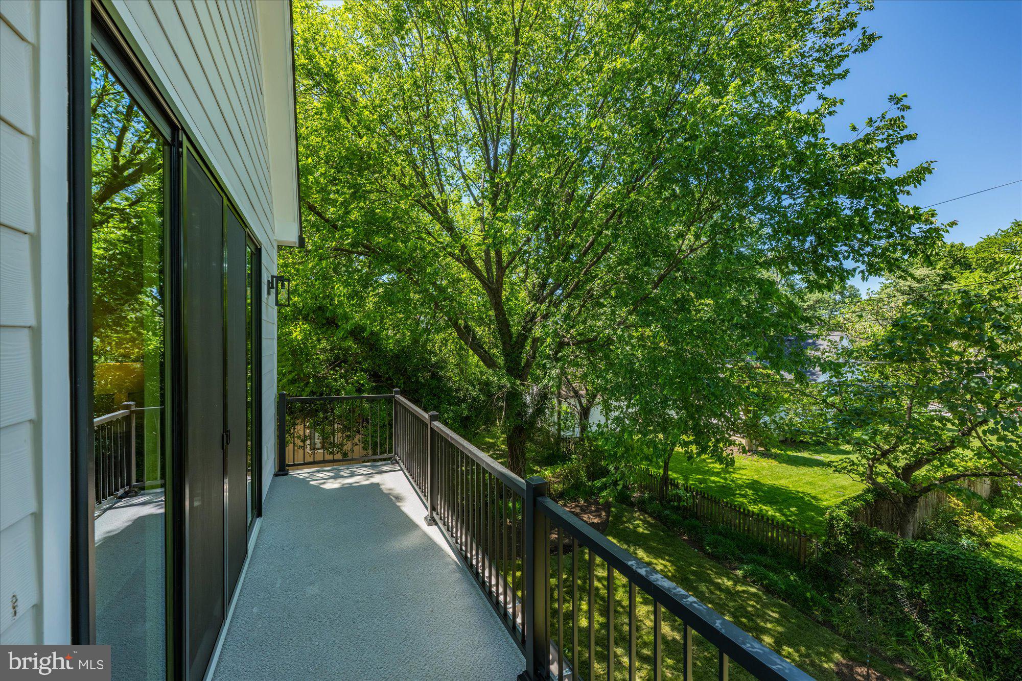 ADDISON HEIGHTS - Residential