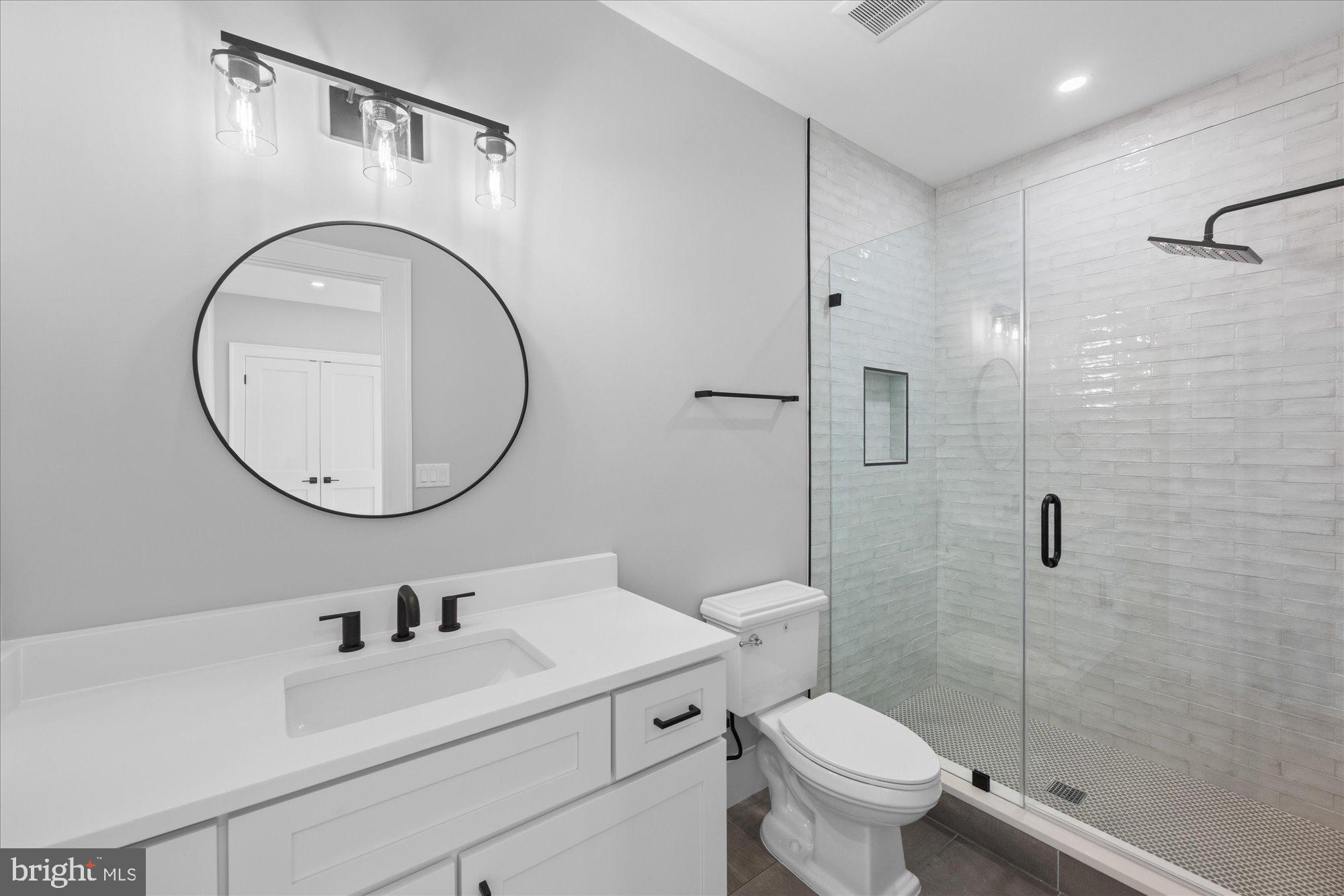 ADDISON HEIGHTS - Residential