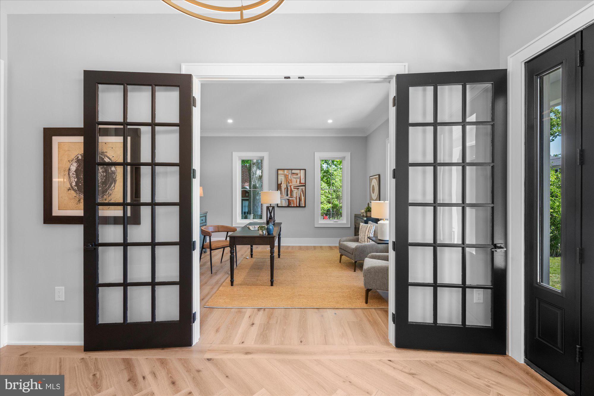 ADDISON HEIGHTS - Residential