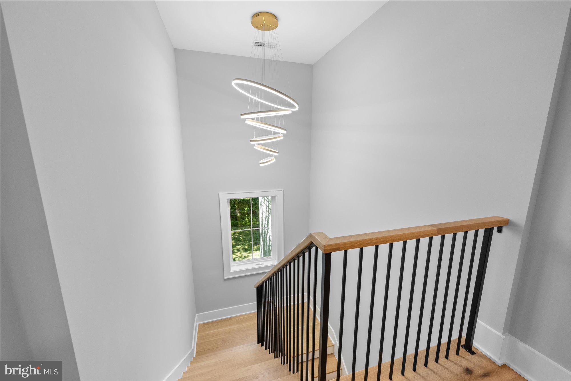 ADDISON HEIGHTS - Residential