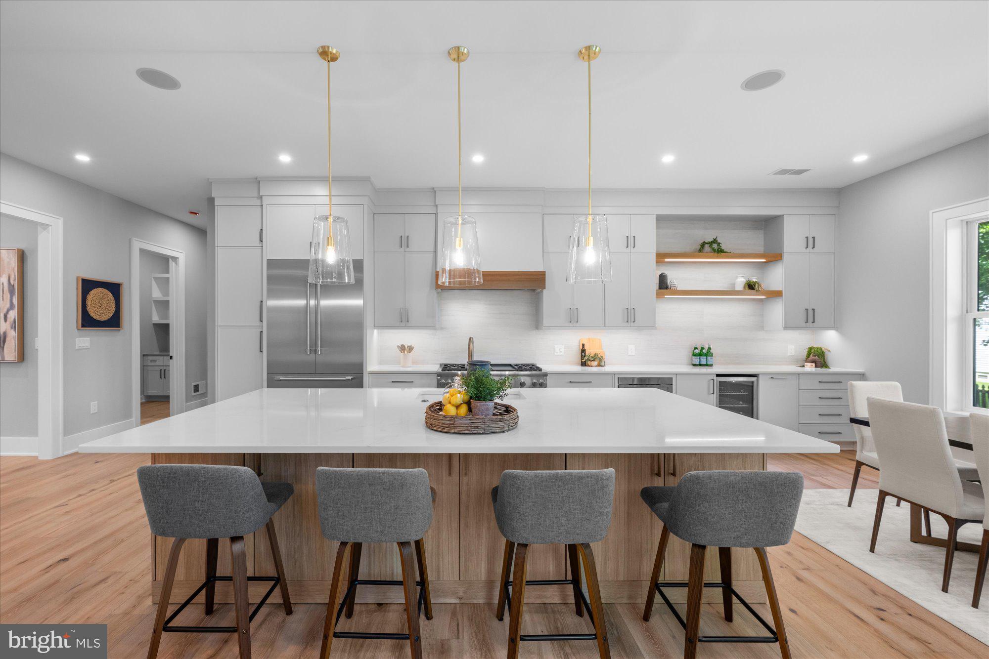 ADDISON HEIGHTS - Residential