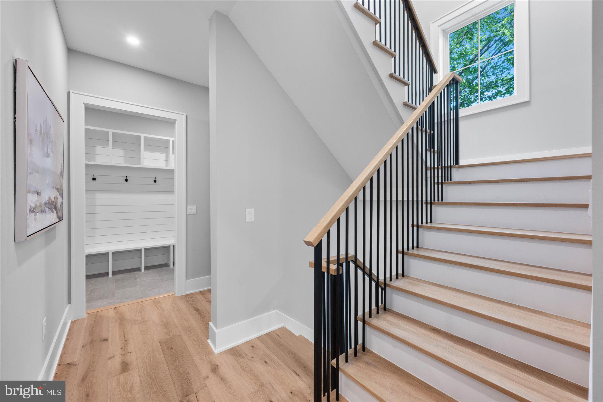 ADDISON HEIGHTS - Residential