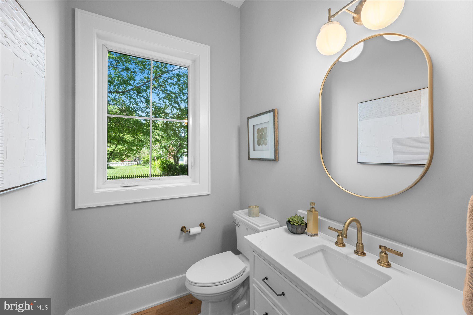 ADDISON HEIGHTS - Residential