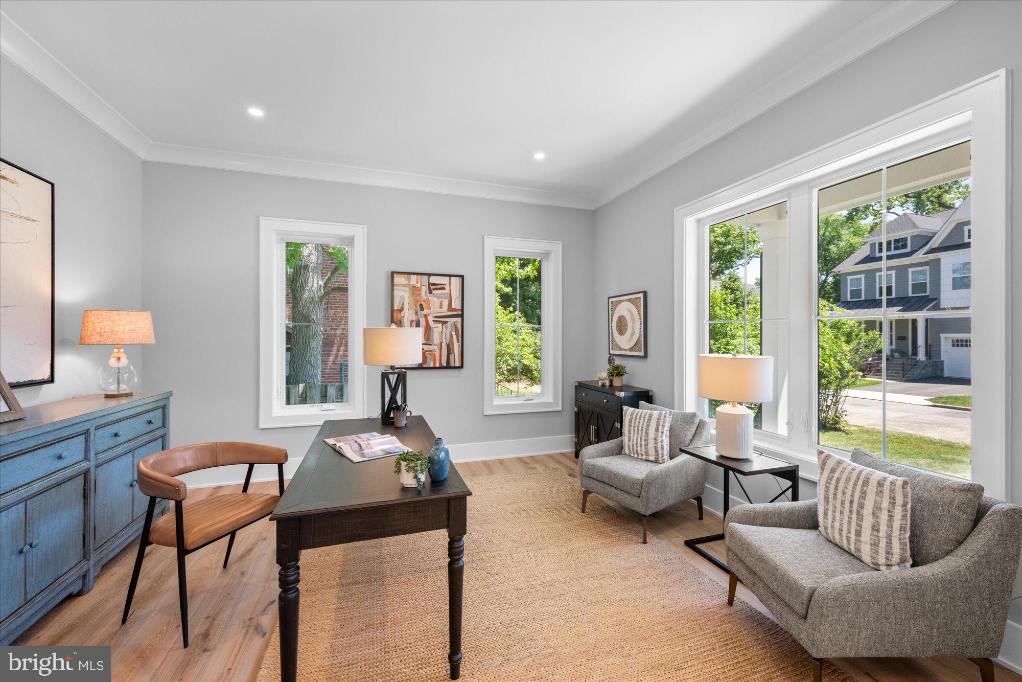 ADDISON HEIGHTS - Residential