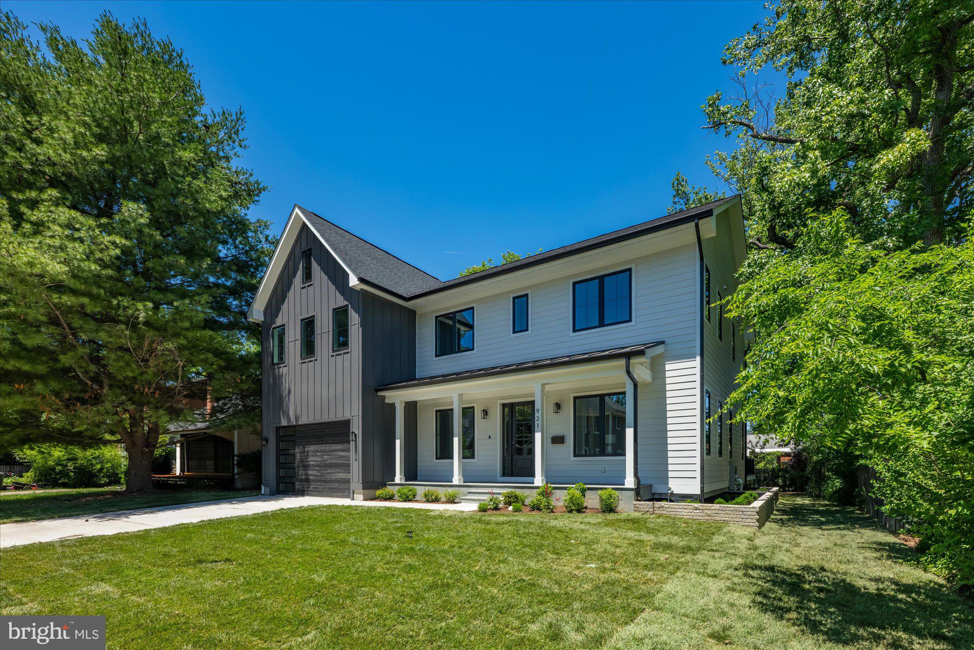 ADDISON HEIGHTS - Residential