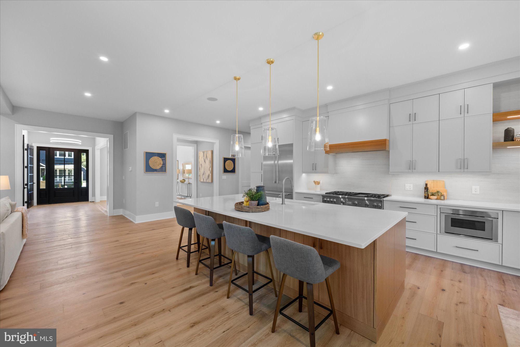 ADDISON HEIGHTS - Residential