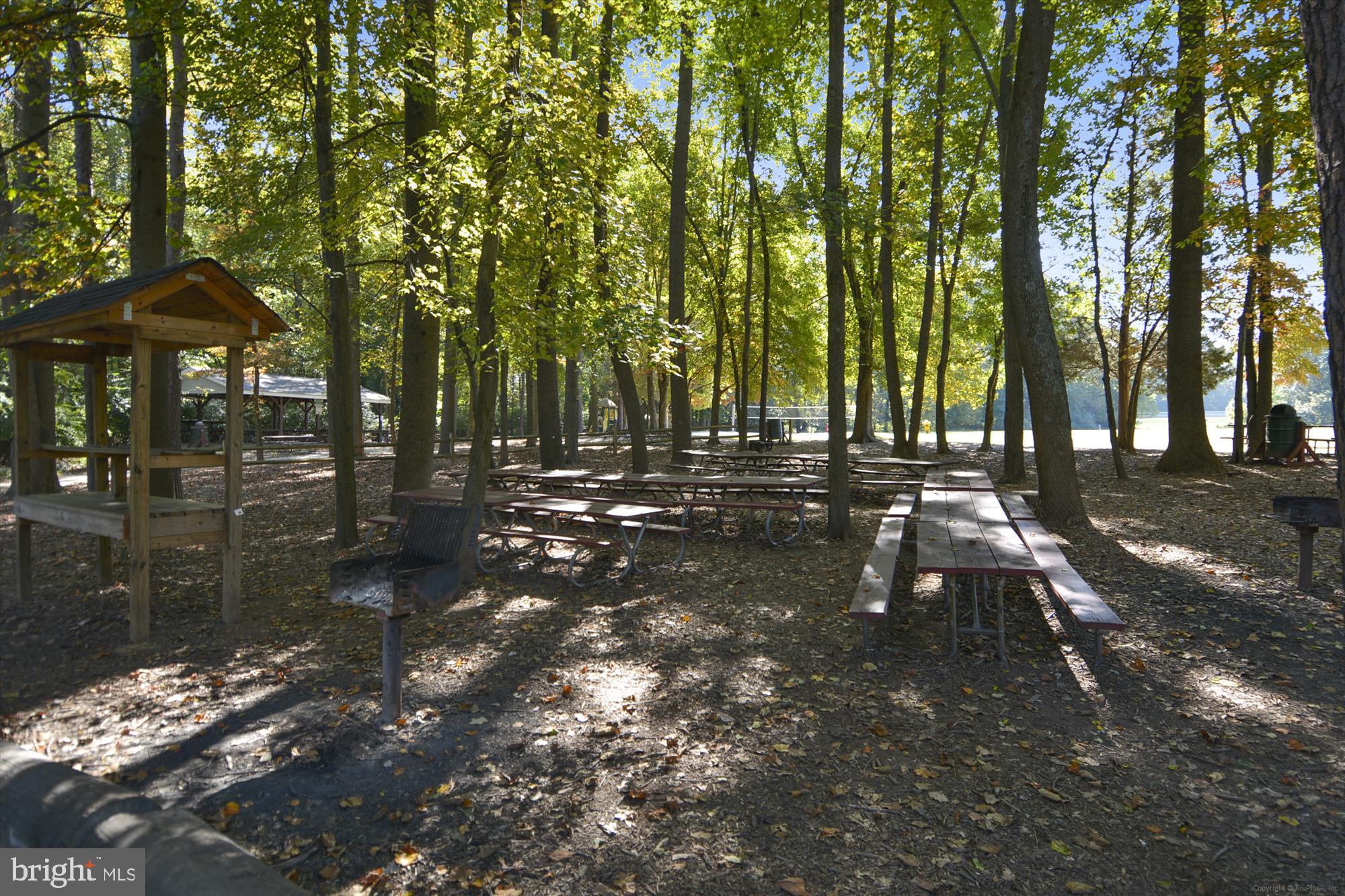 KINGS PARK WEST - Residential Lease