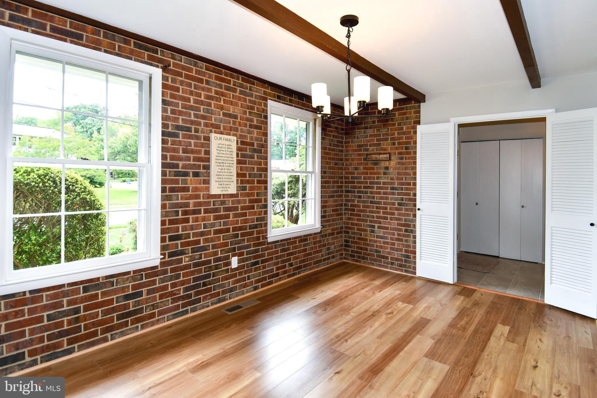 MONTICELLO WOODS - Residential