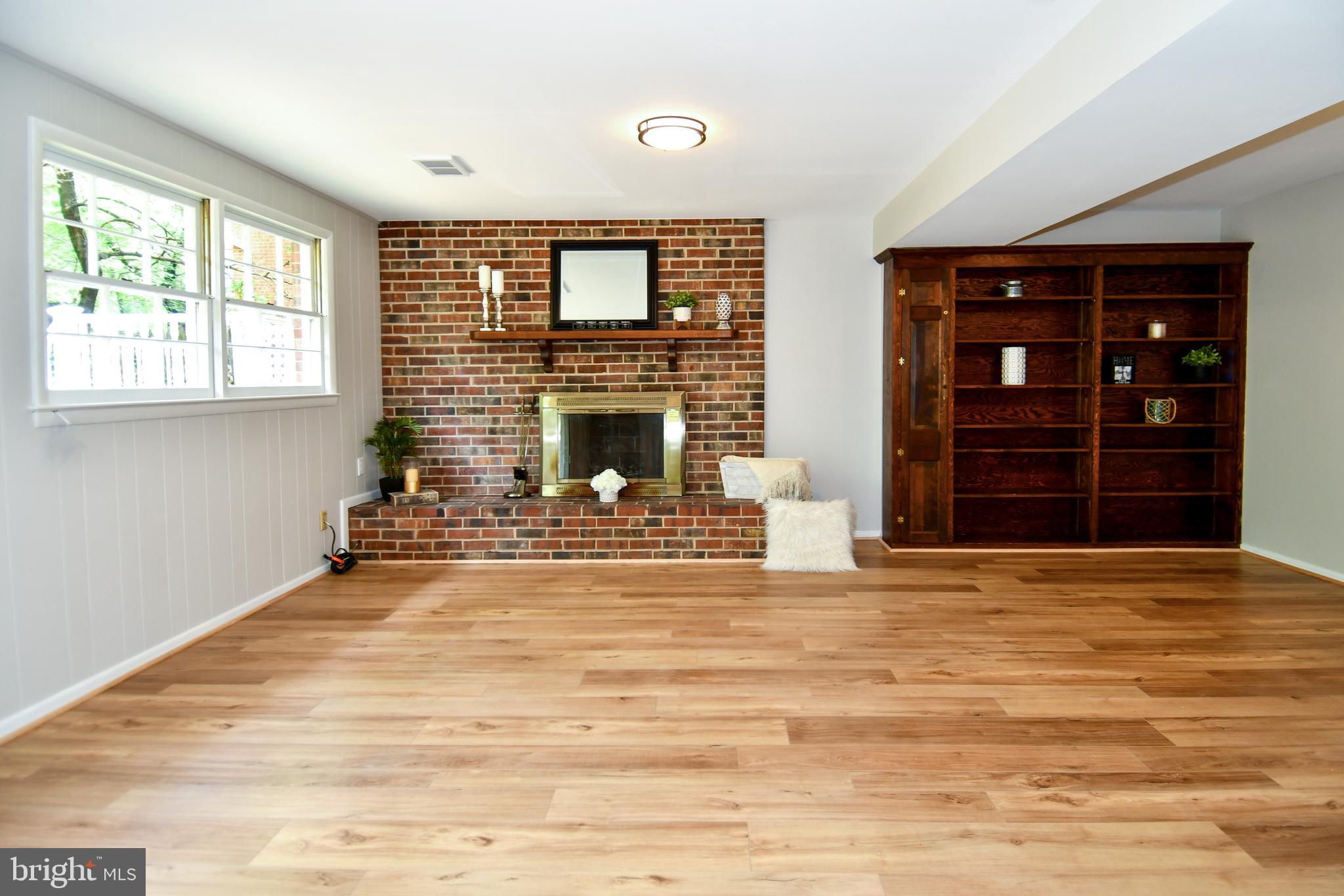 MONTICELLO WOODS - Residential