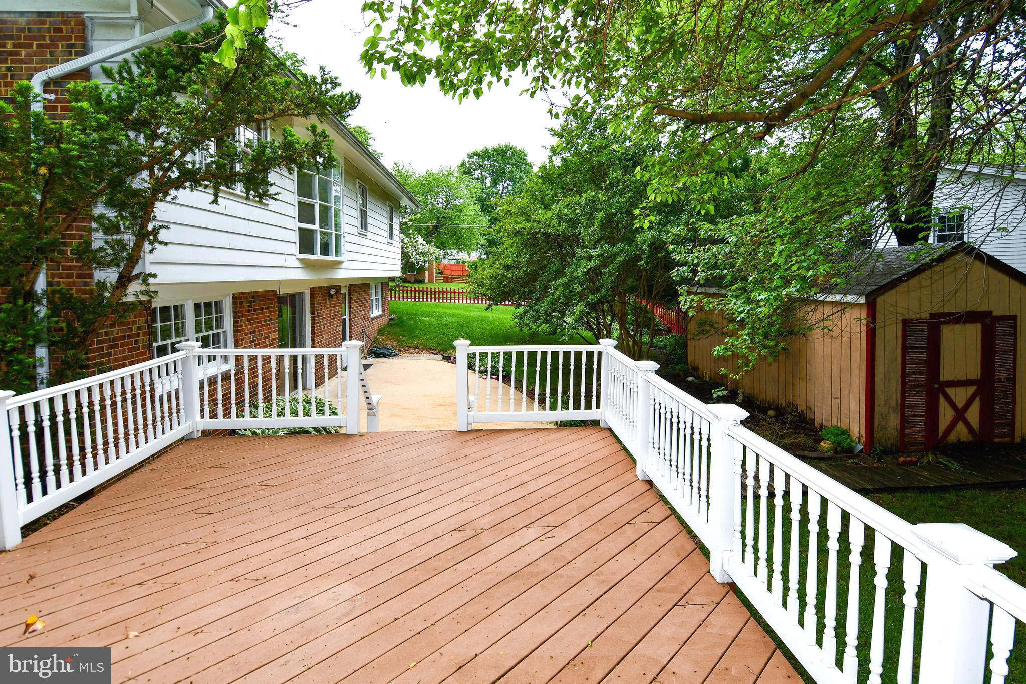MONTICELLO WOODS - Residential