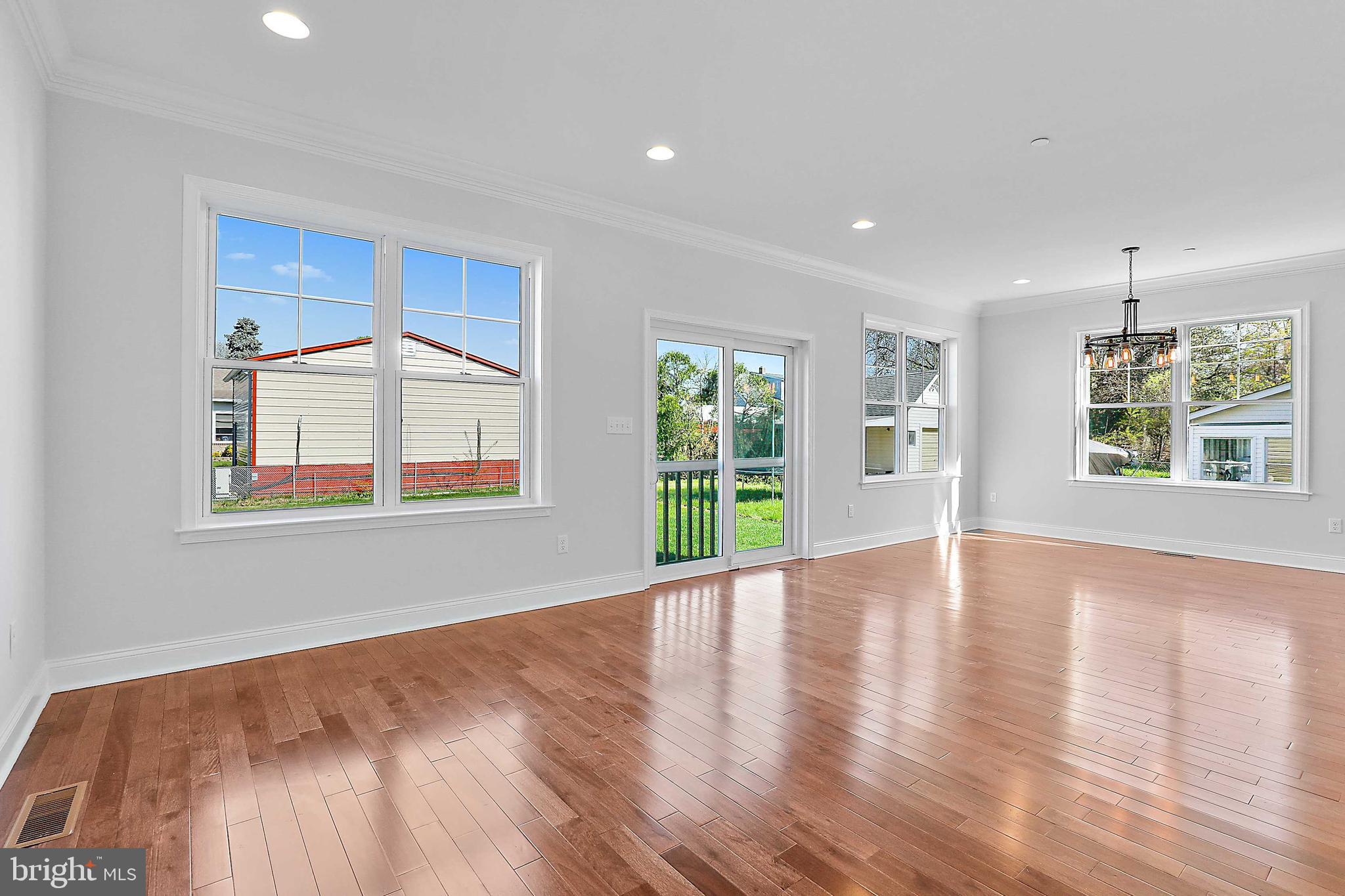 RIVIERA BEACH - Residential