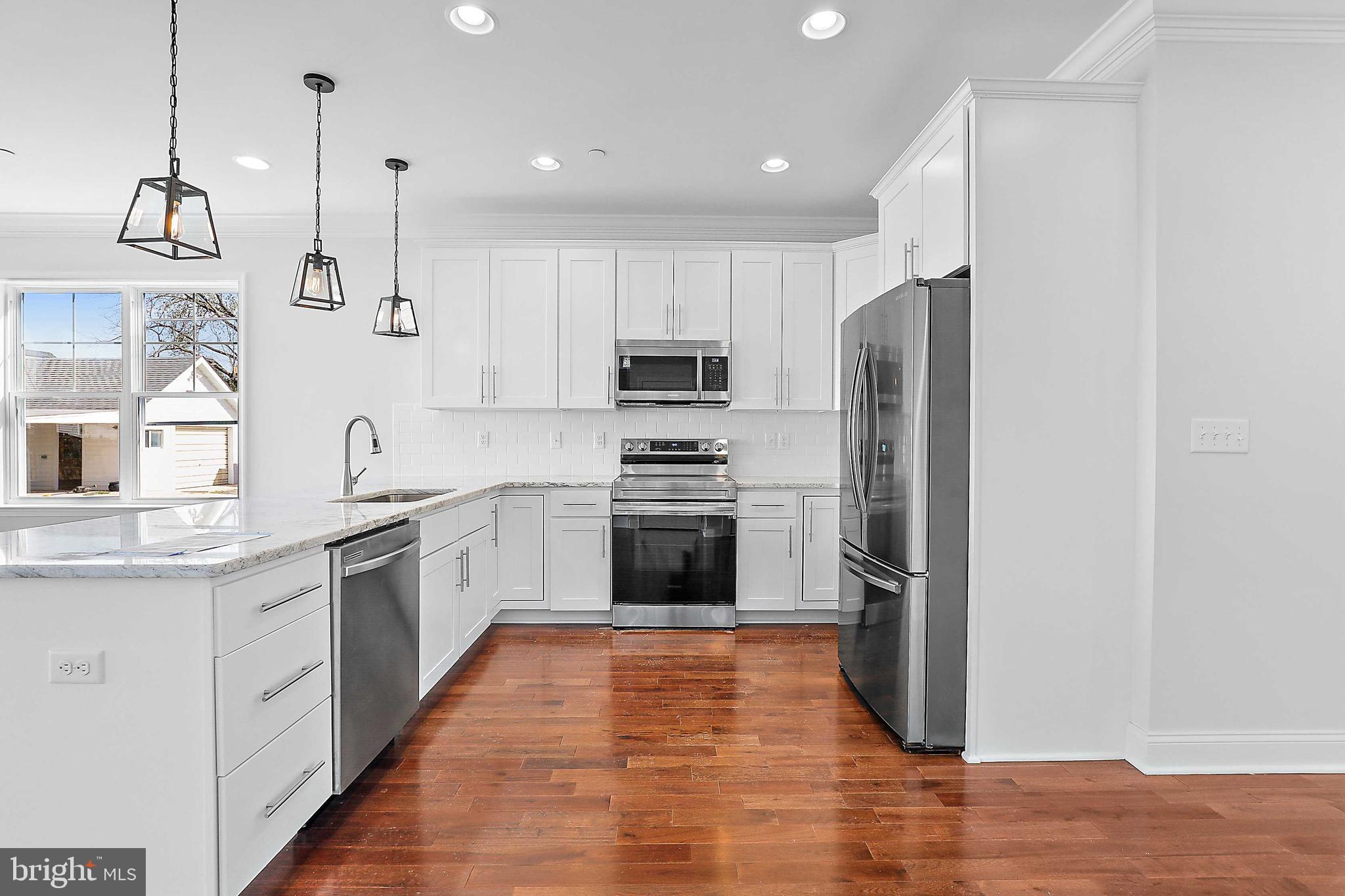 RIVIERA BEACH - Residential
