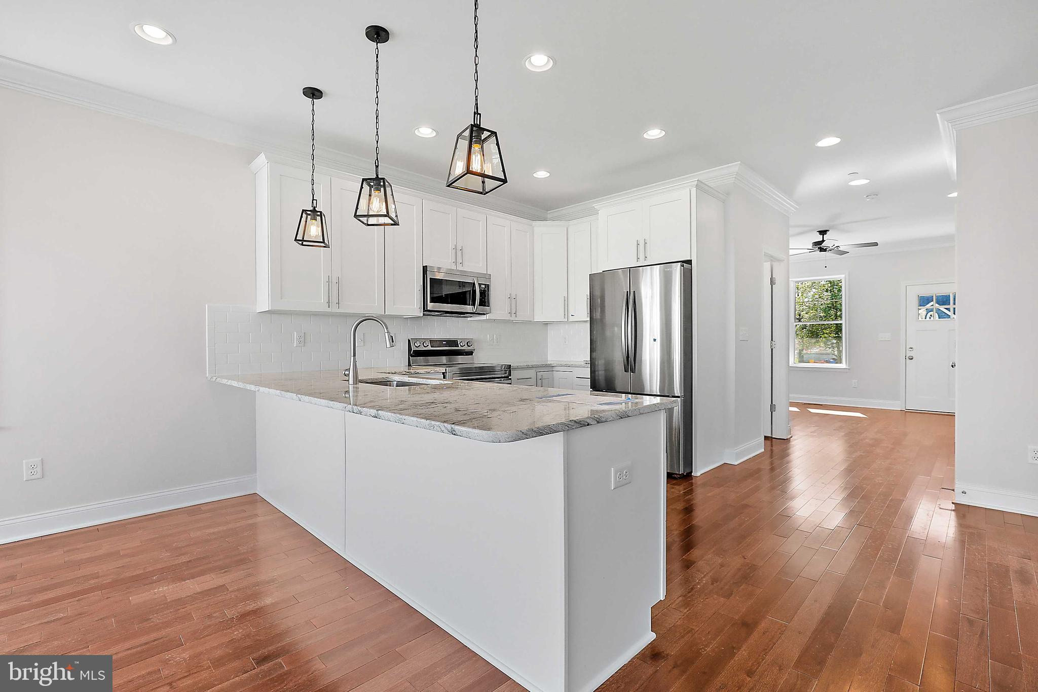 RIVIERA BEACH - Residential