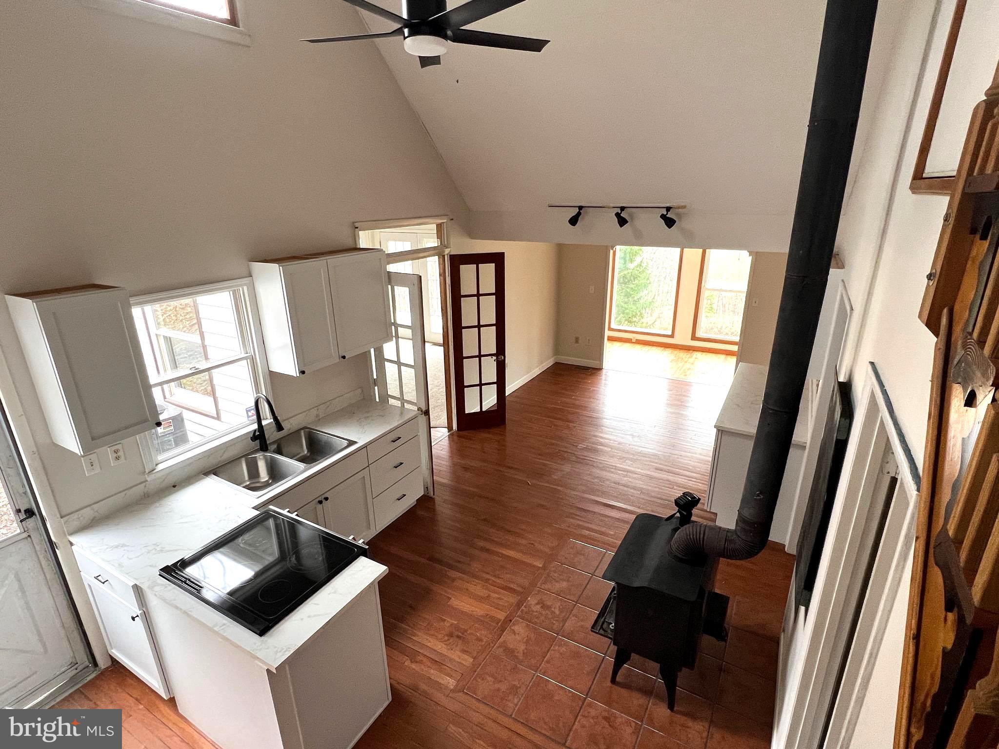 SOUTH POTOMAC FOREST - Residential