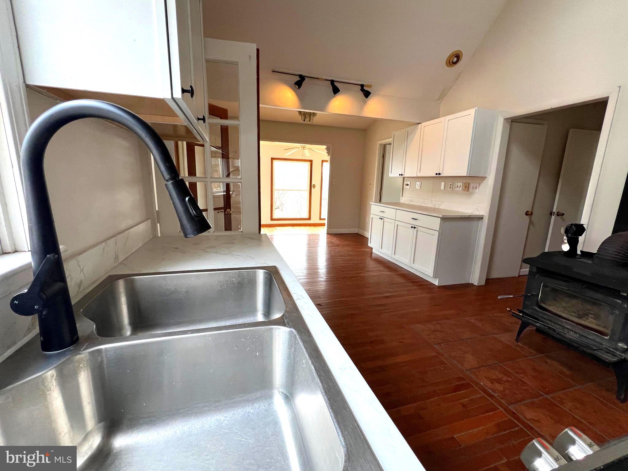 SOUTH POTOMAC FOREST - Residential