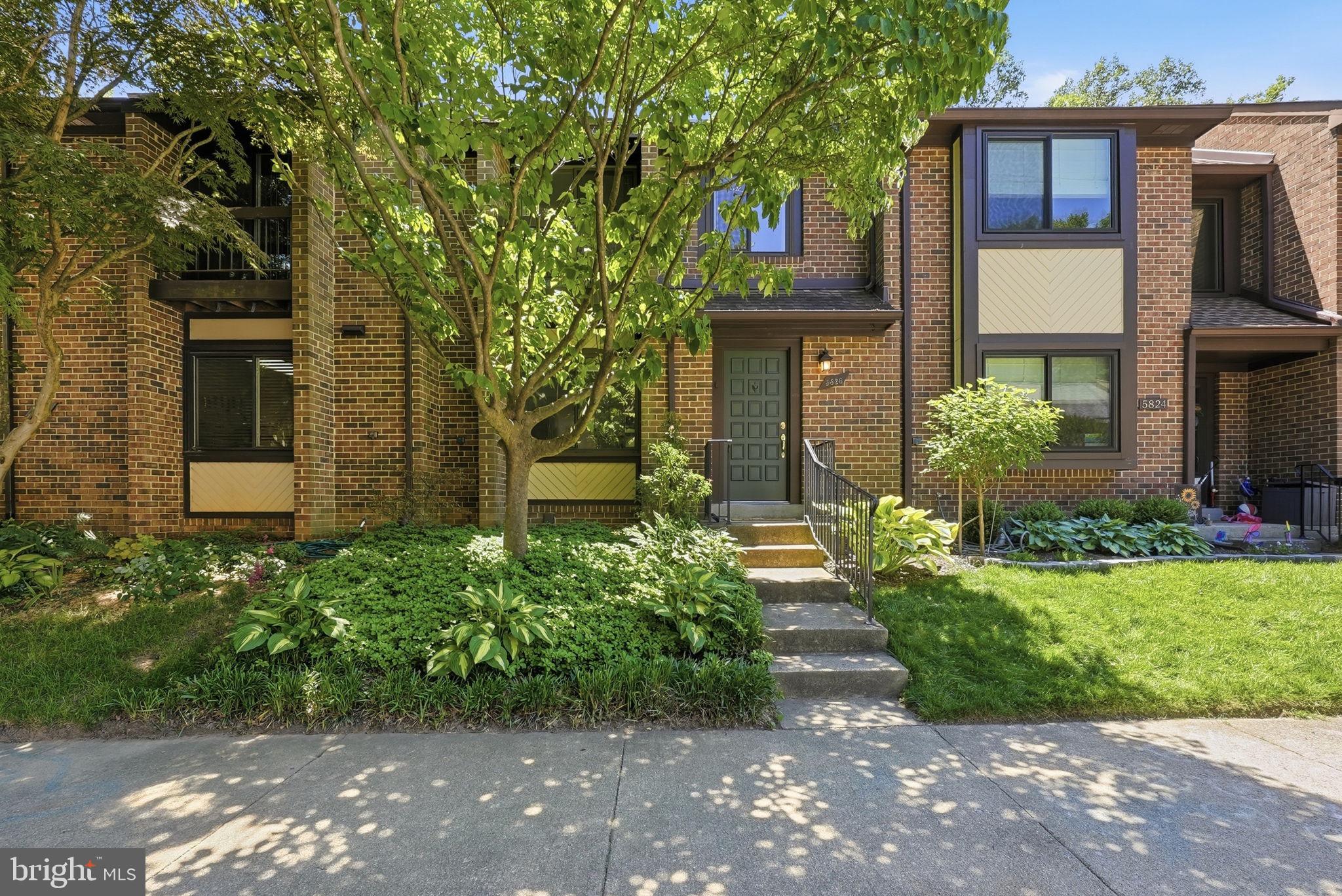 BURKE CENTRE - Residential