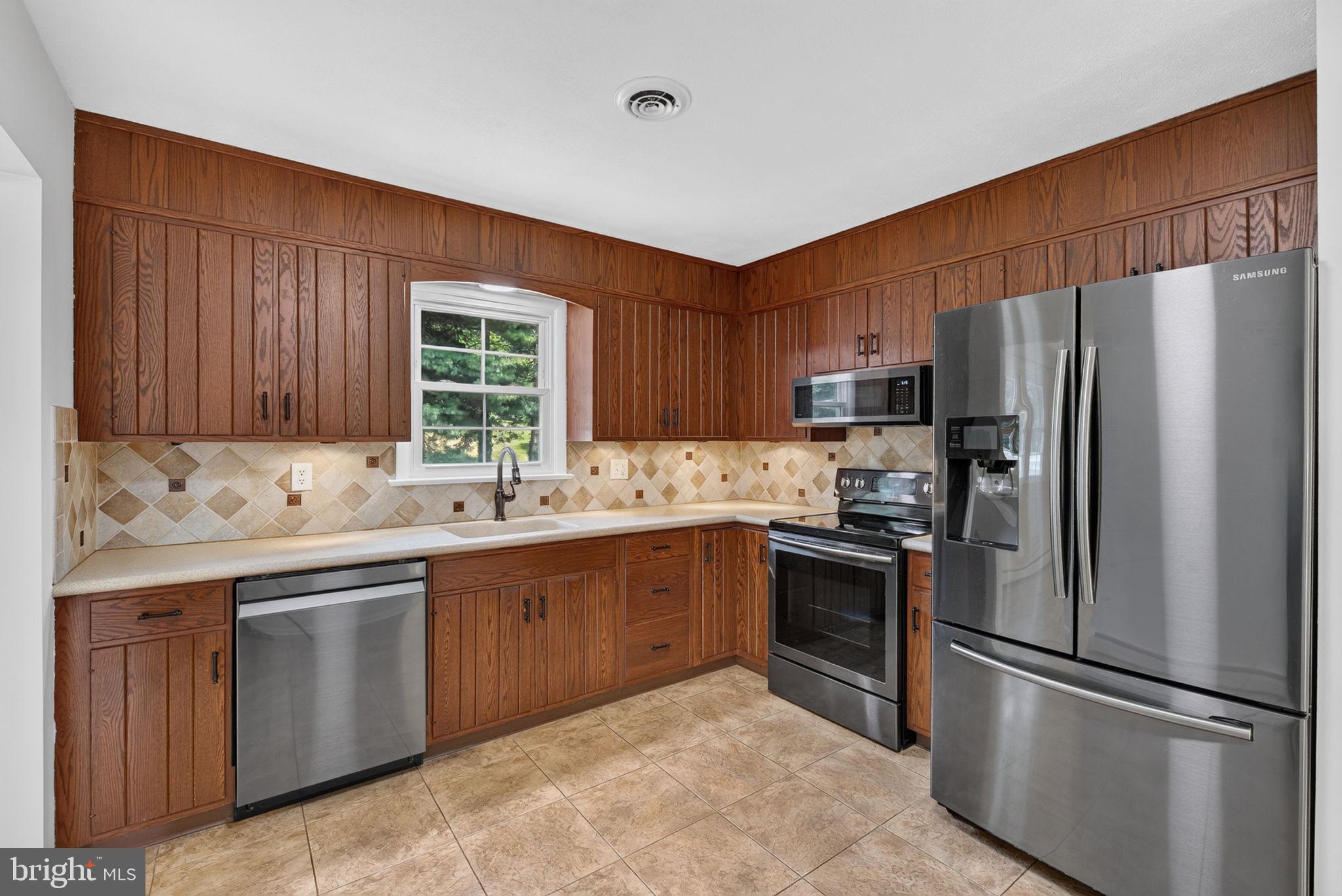 COLLEGE VIEW HEIGHTS - Residential