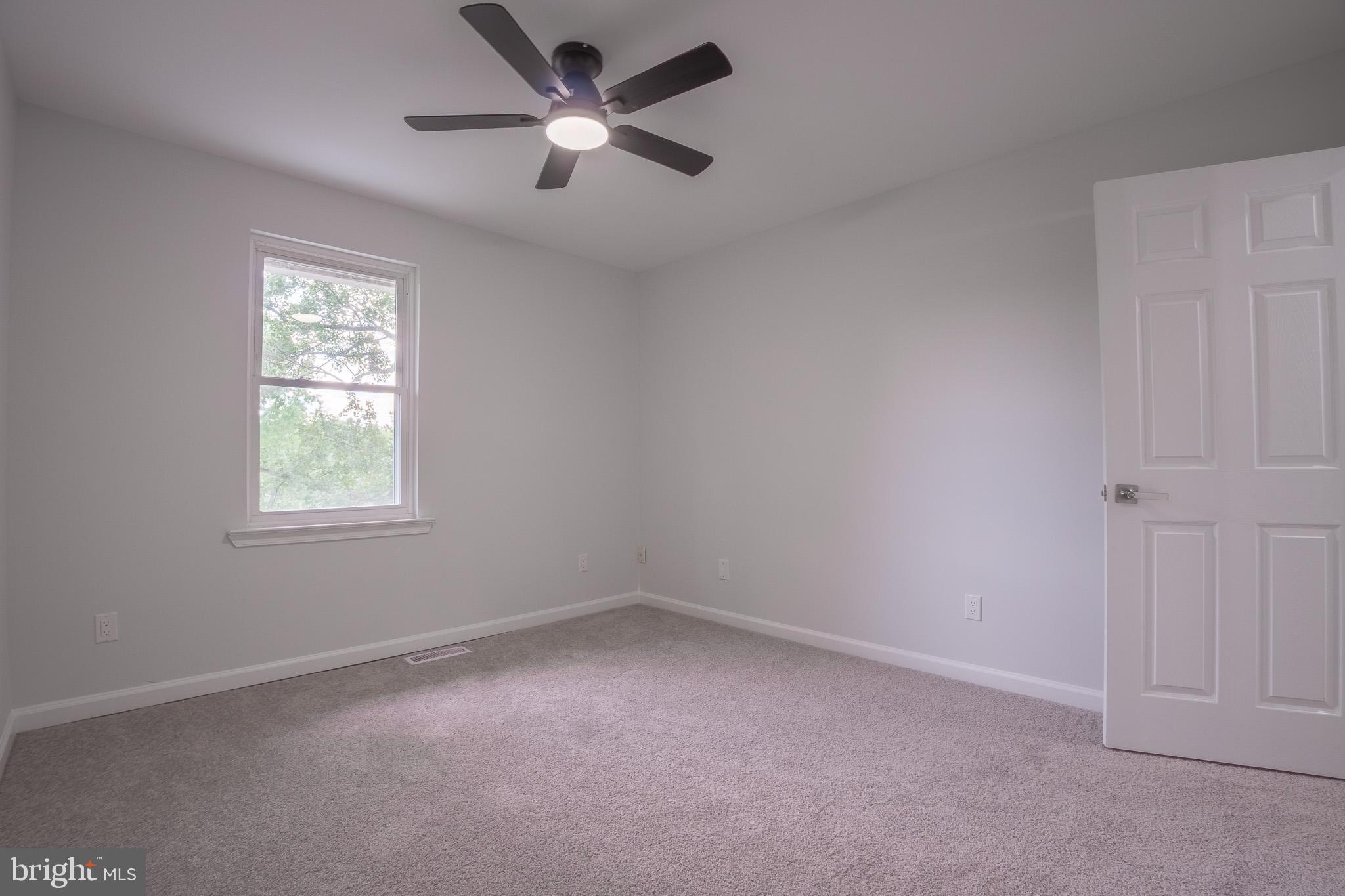 STAFFORD OAKS - Residential