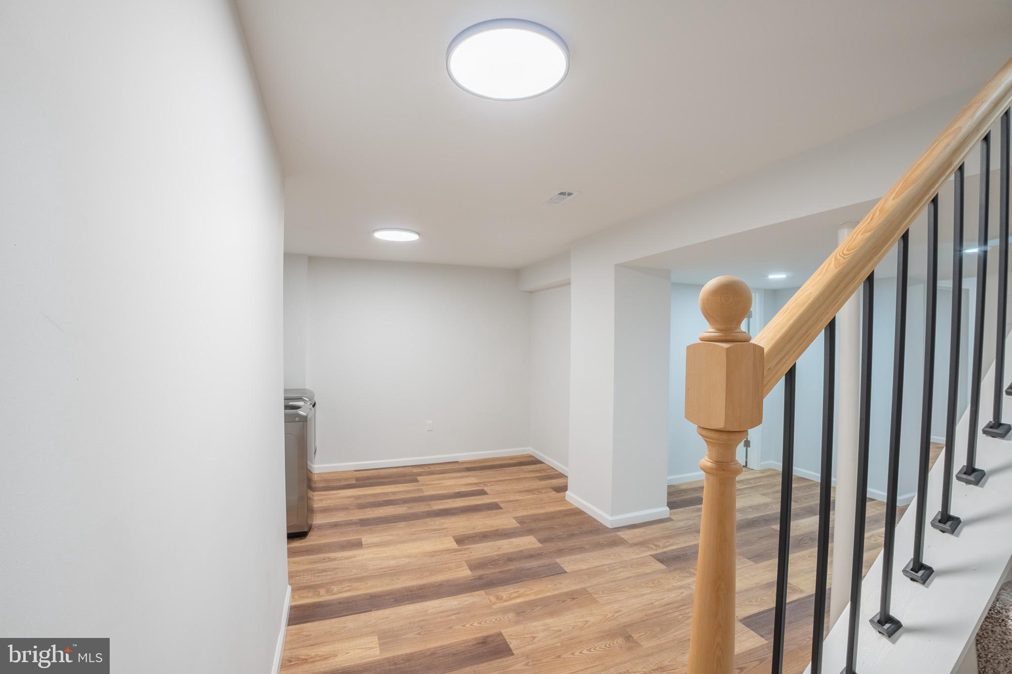 STAFFORD OAKS - Residential